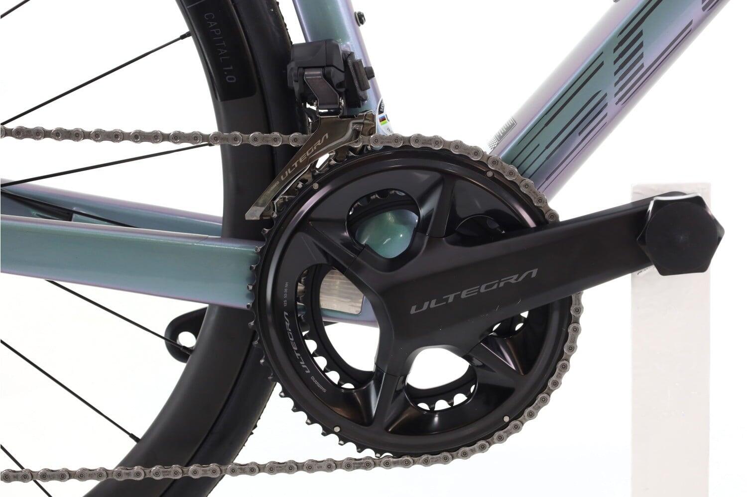 Refurbished road bike ·  Addict RC 15 Di2 12V · Very good condition 4/7