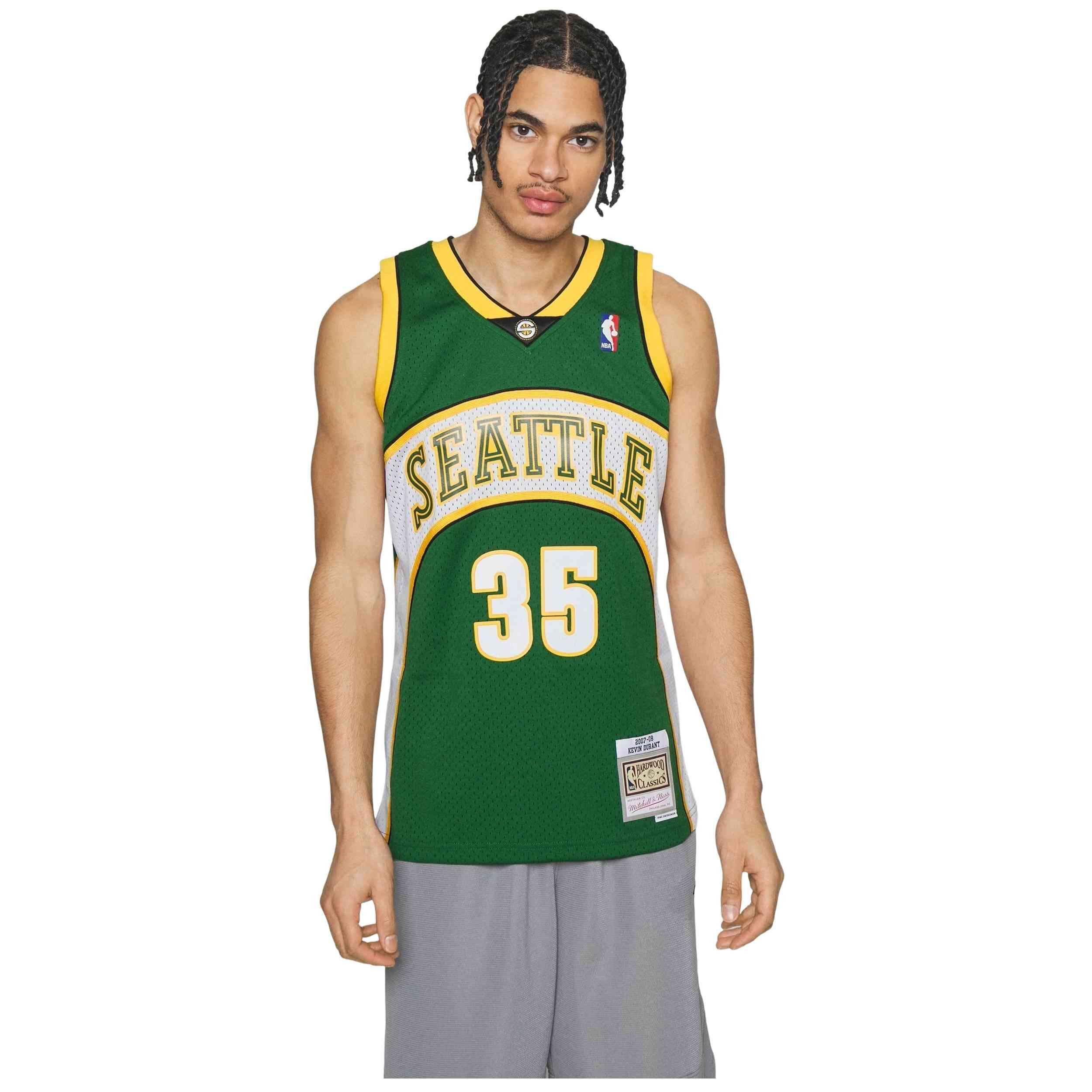 MITCHELL & NESS picture