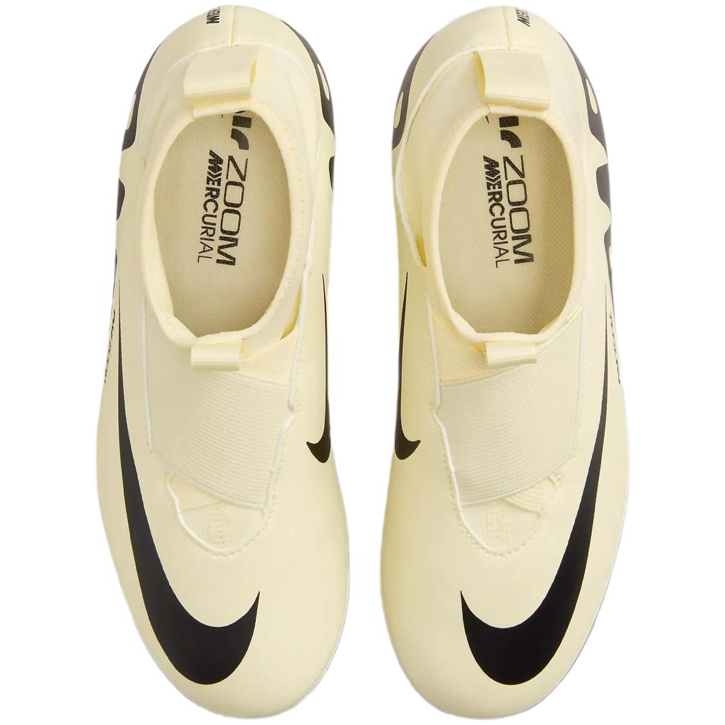 Voetbalschoenen Nike model DJ5613-700 voor unisex jongens 4/5