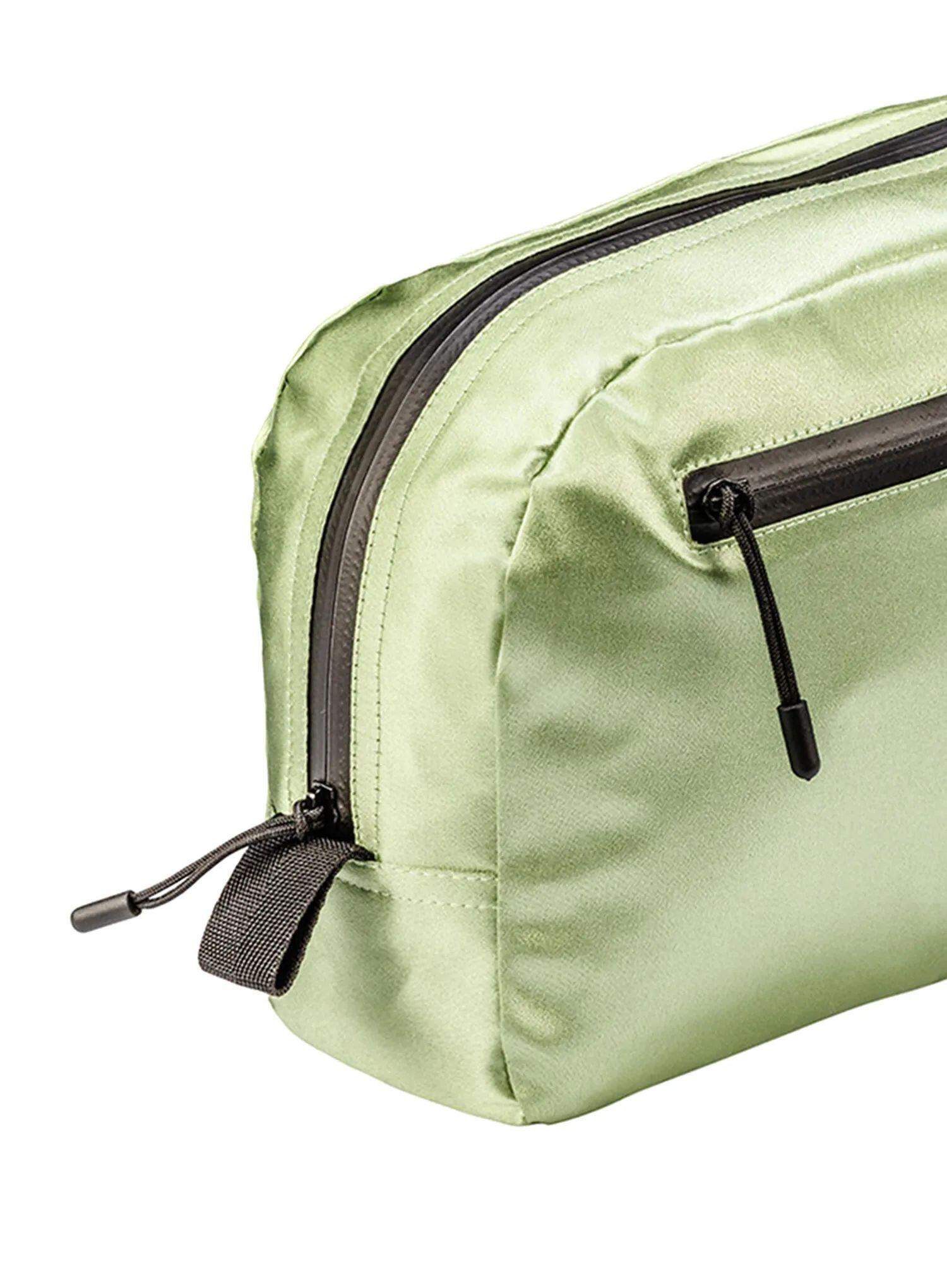 Kosmetyczka turystyczna Cocoon Toiletry Bag - Silk - light green 2/2