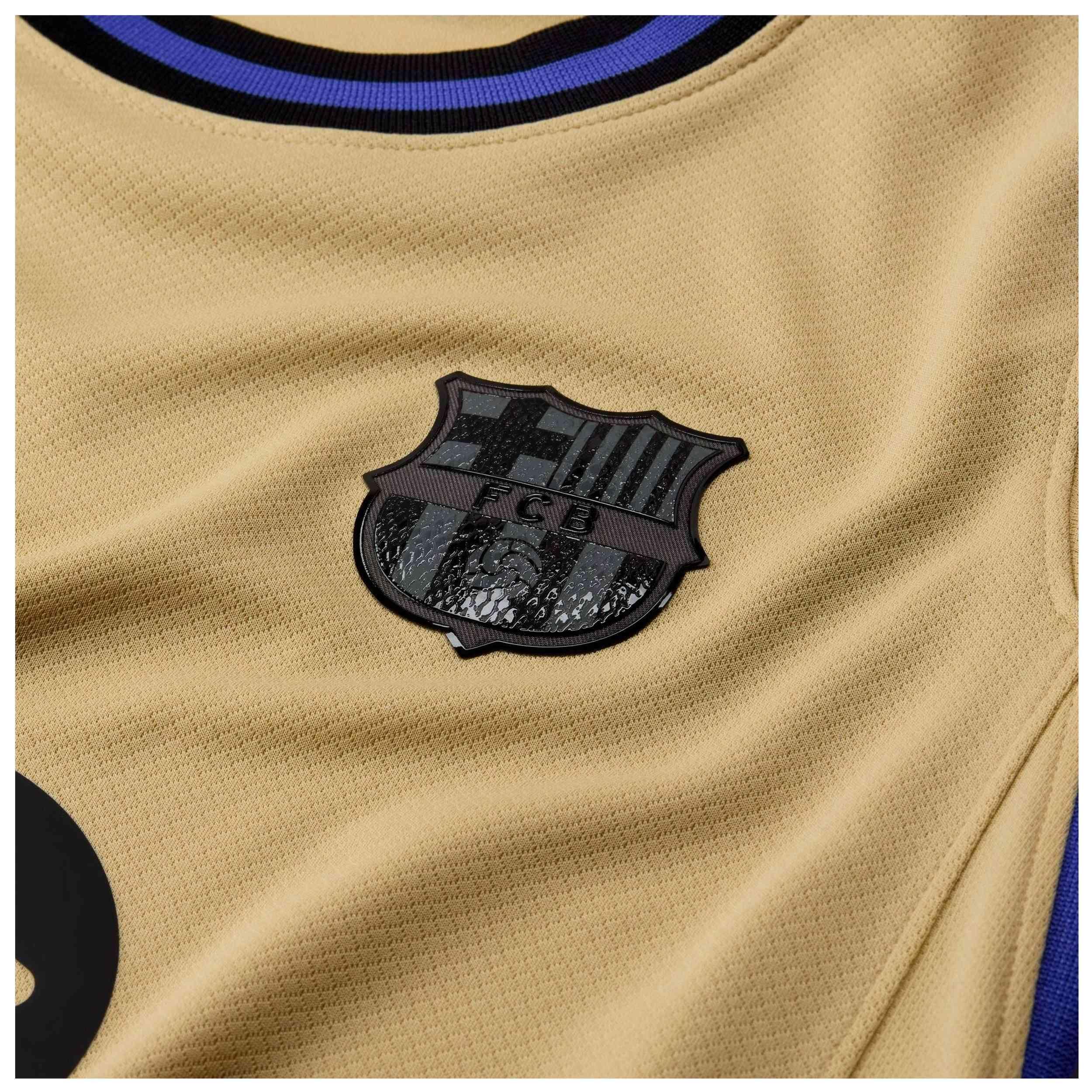 Camiseta de futbol Nike modelo HJ5286-784 para mujer 5/5