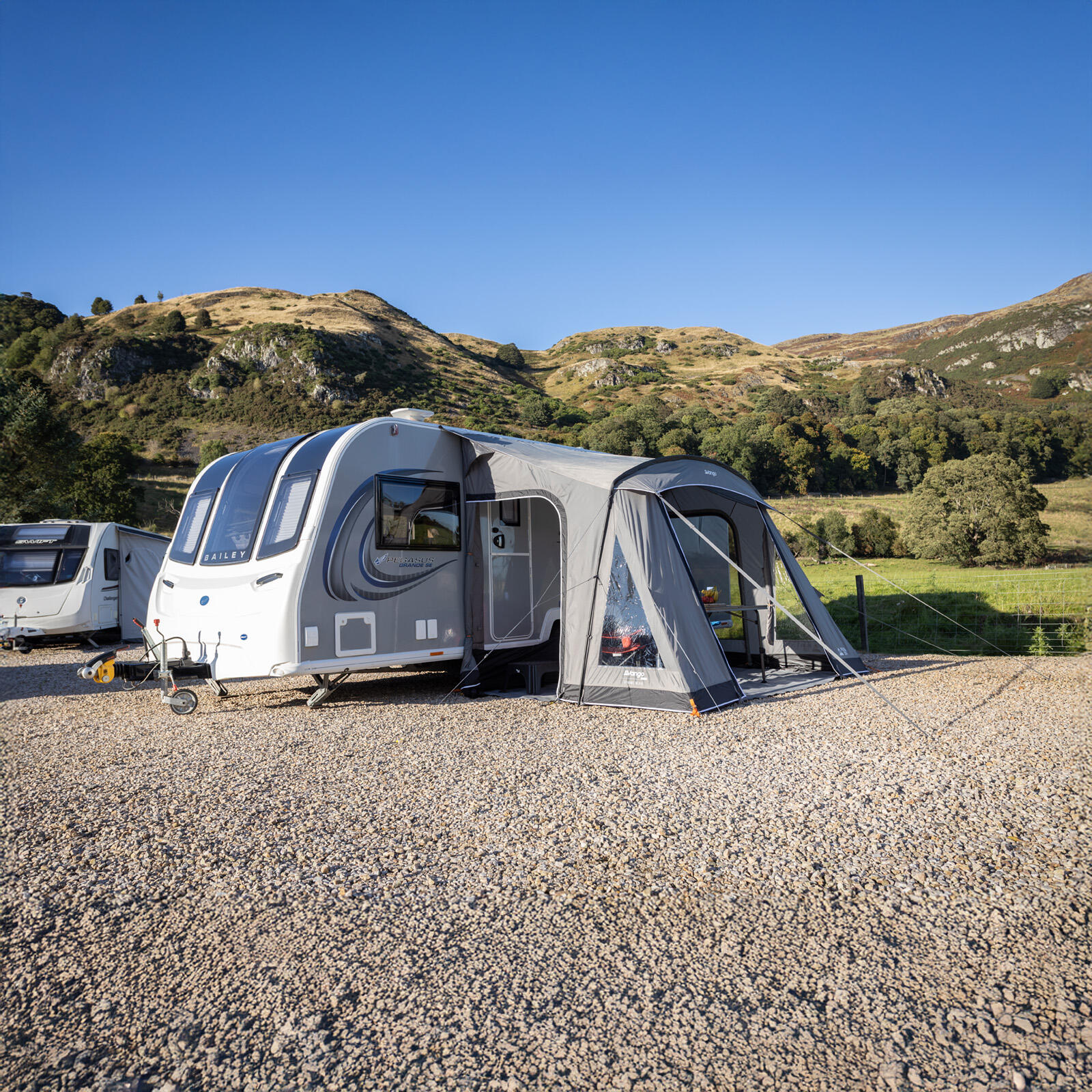 Palma 330 luifel voor campers caravans bussen en motorhomes campingluifel 5/7