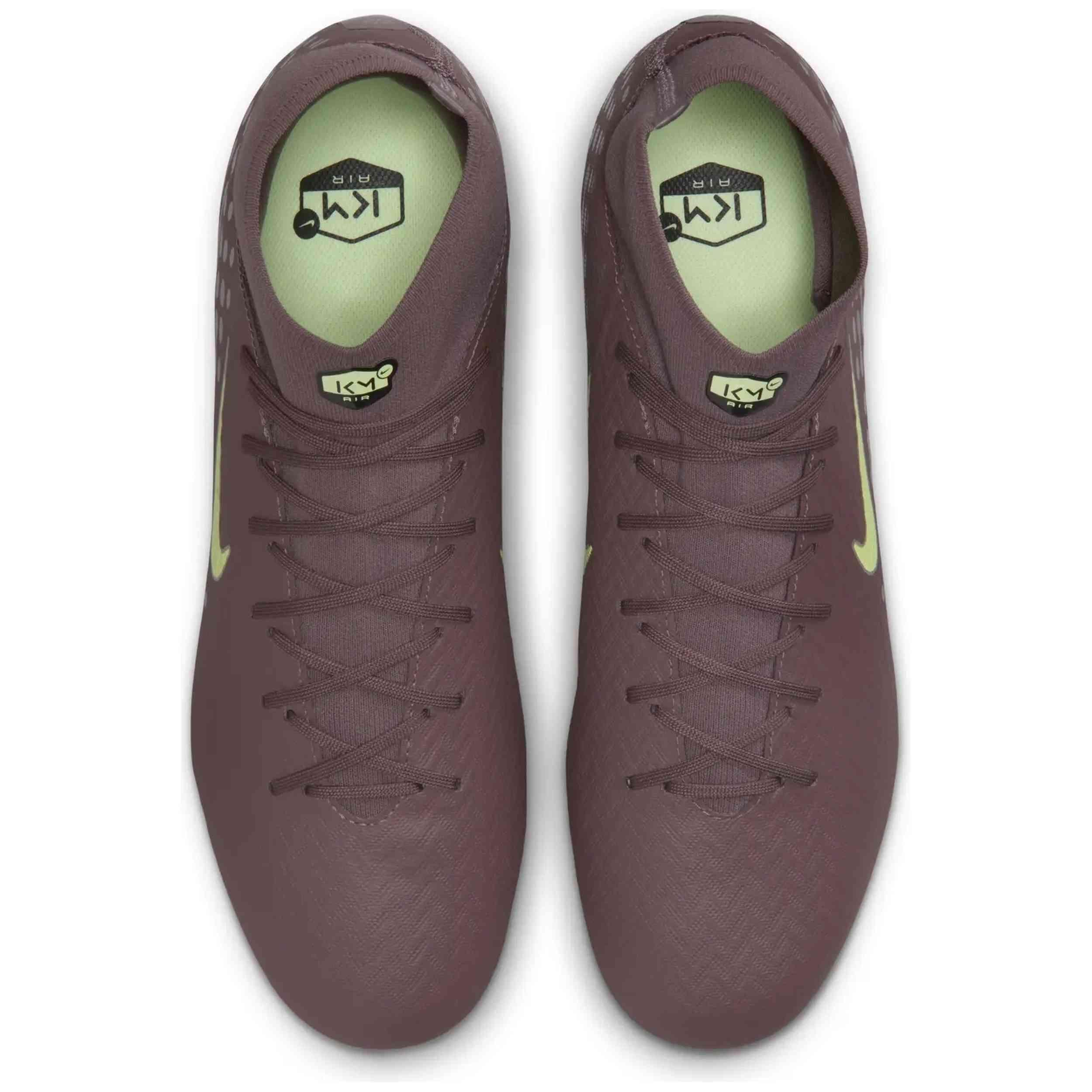 Chuteiras 8000 modelo ELARIA para homem 4/5
