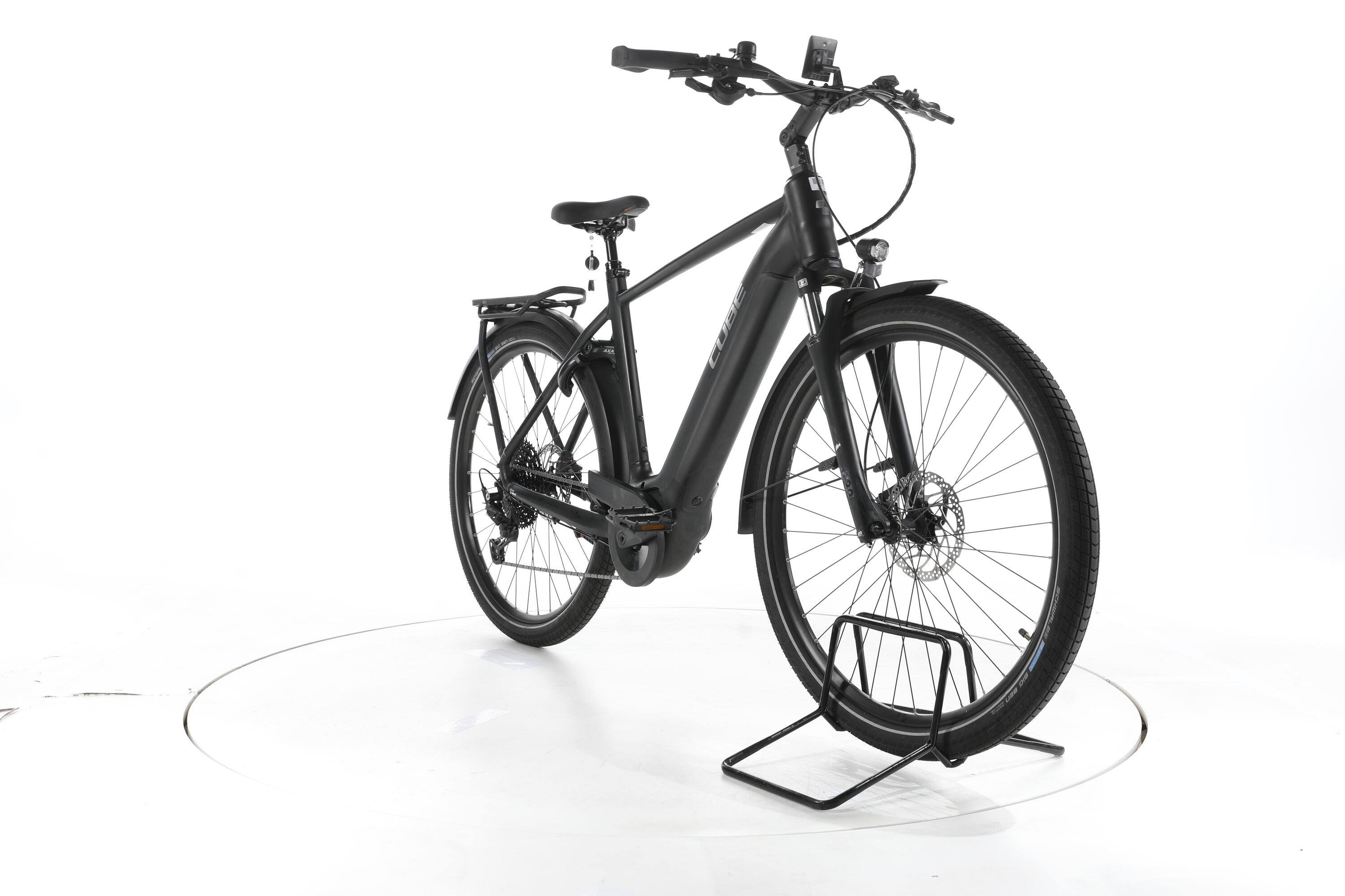 Segunda vida - Cube Touring Hybrid Pro Trekking E-Bike - Bom Estado 3/7