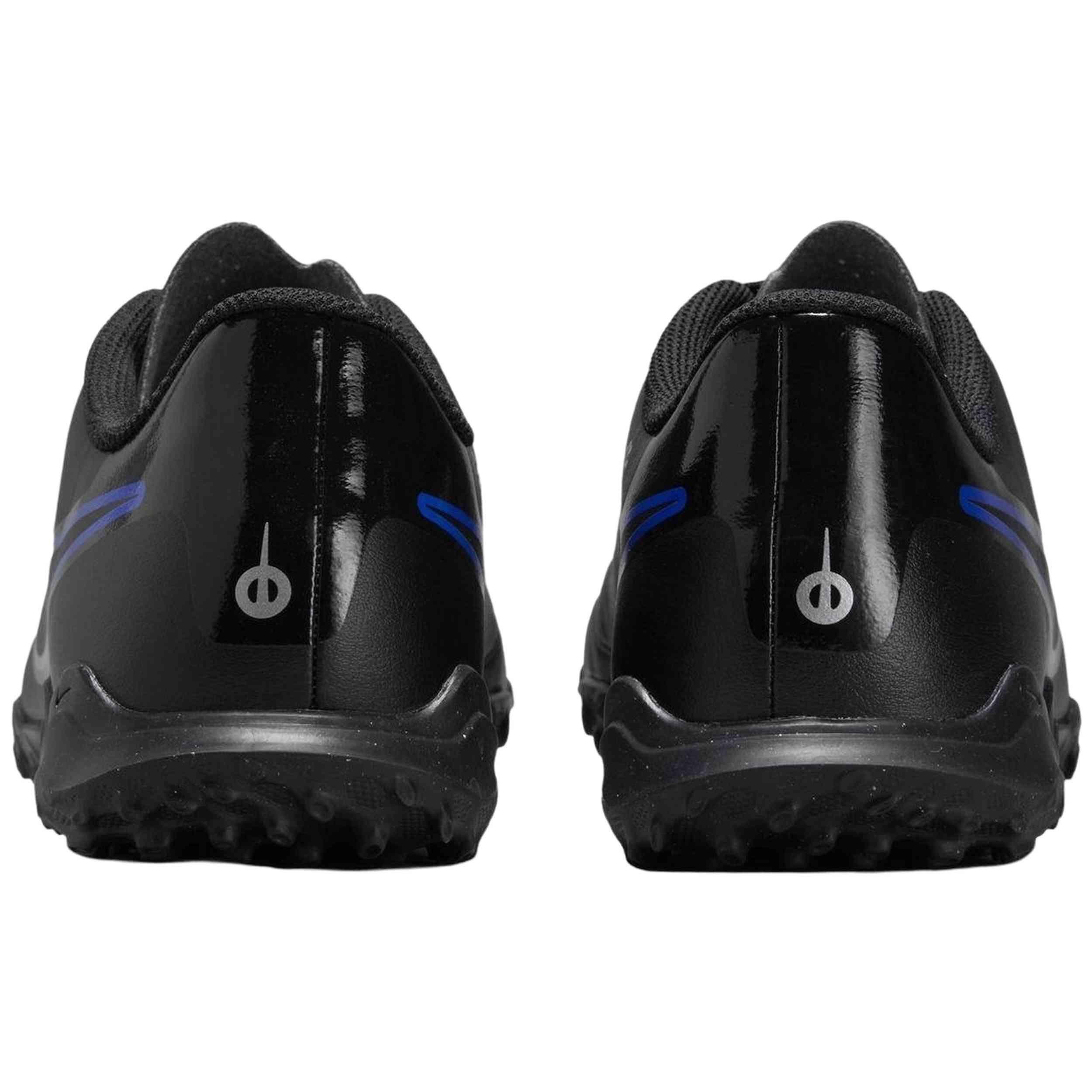 Scarpe da calcio Nike modello DV4345-040 per uomini 4/5
