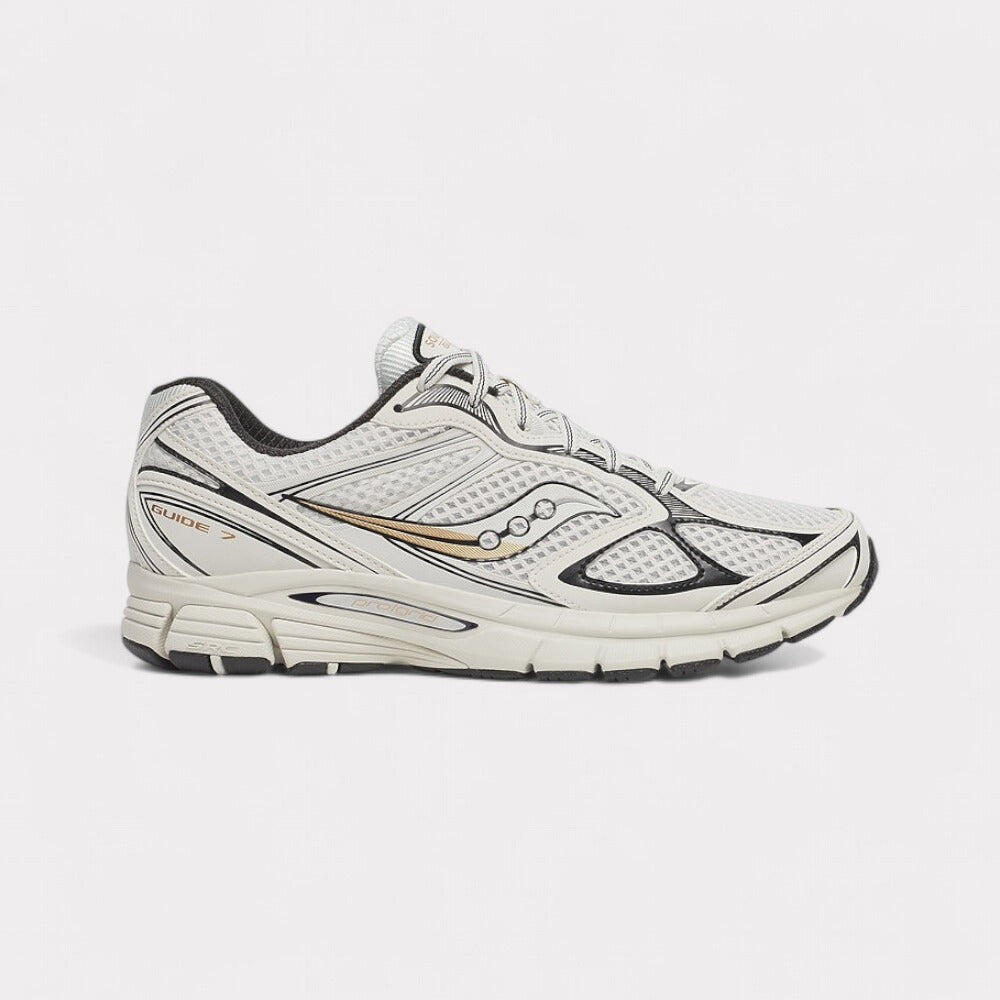 SAUCONY picture