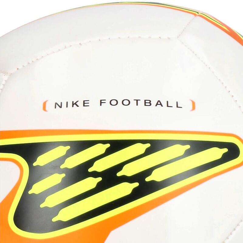Minge fotbal Nike Phantom Pitch 26