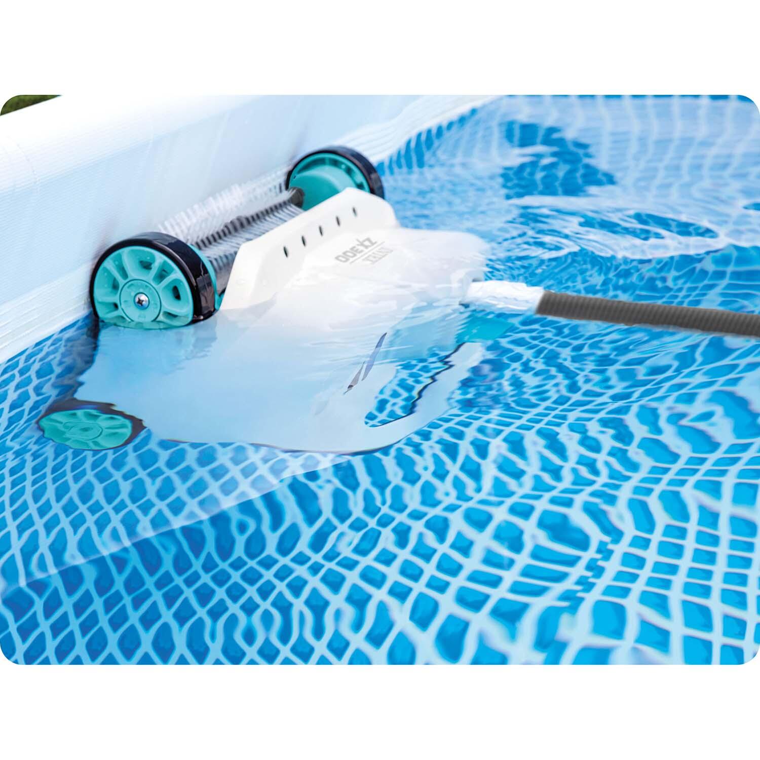Robô de piscina Intex ZX300 com escovas rotativas duplas 4/7