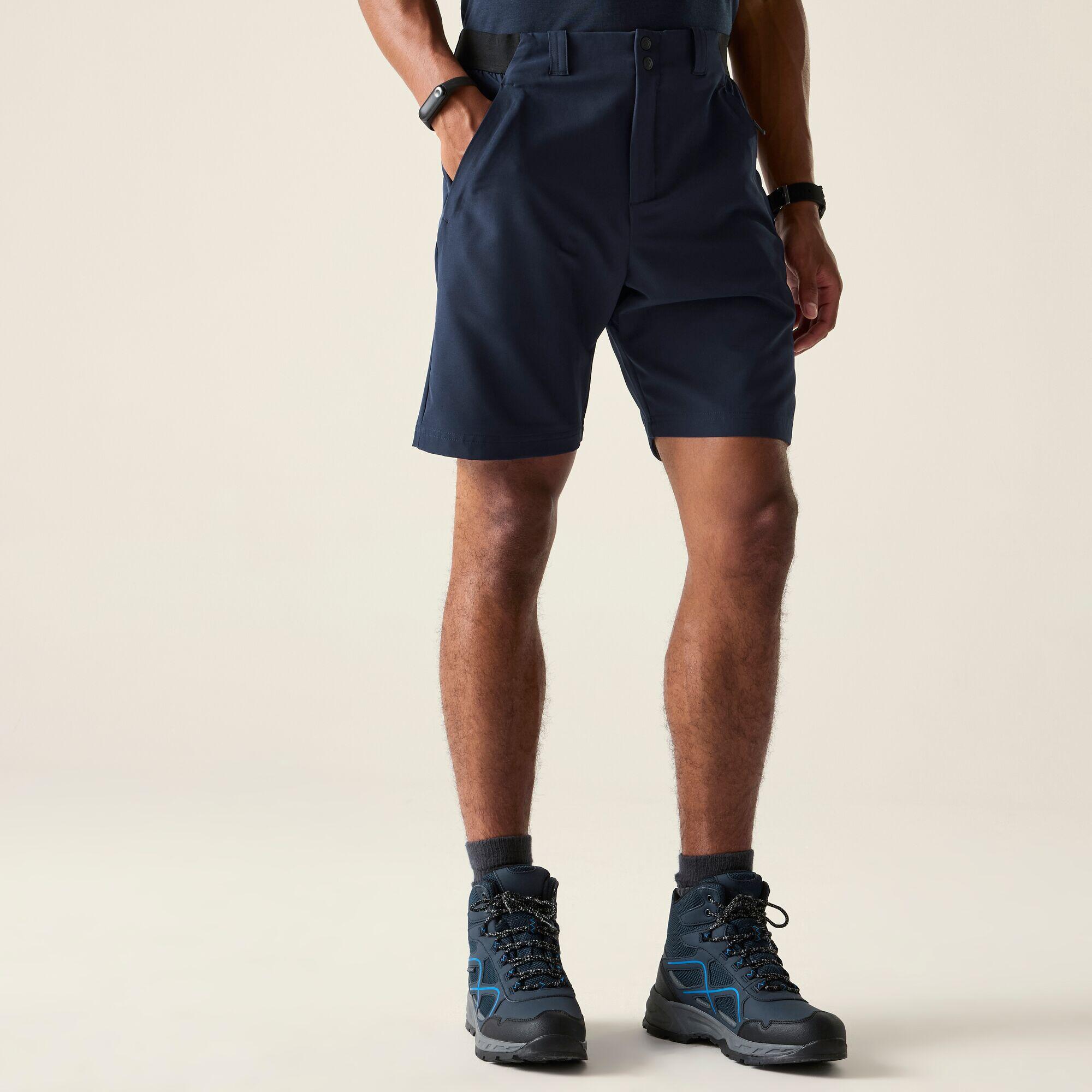 bleu / bleu marine. / bleu marine