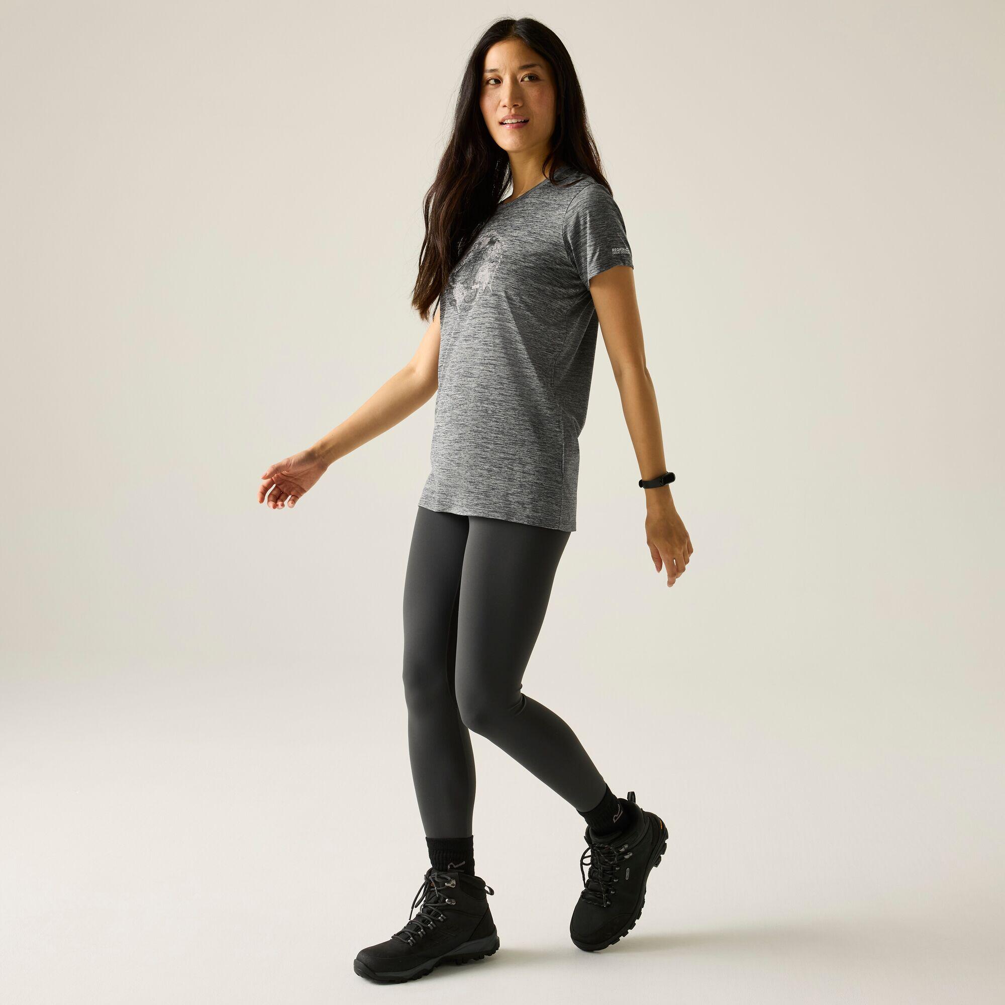 T-shirt graphique à manches courtes Fingal pour femmes 3/7
