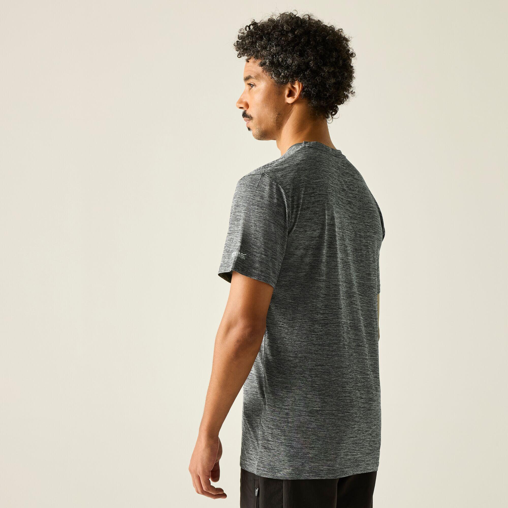 T-shirt graphique à manches courtes Fingal pour homme 2/7
