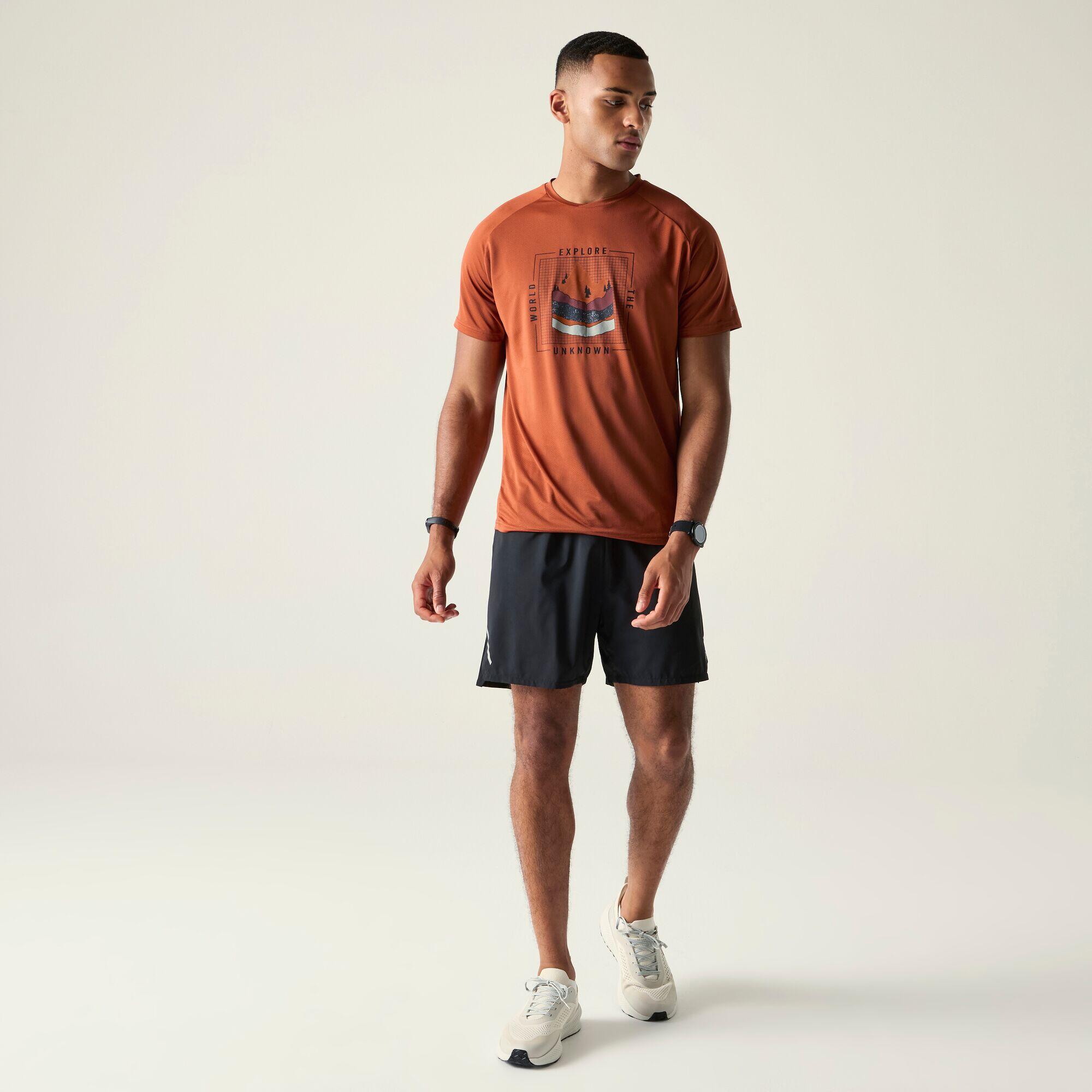 T-shirt graphique à manches courtes Tech II pour homme 3/7