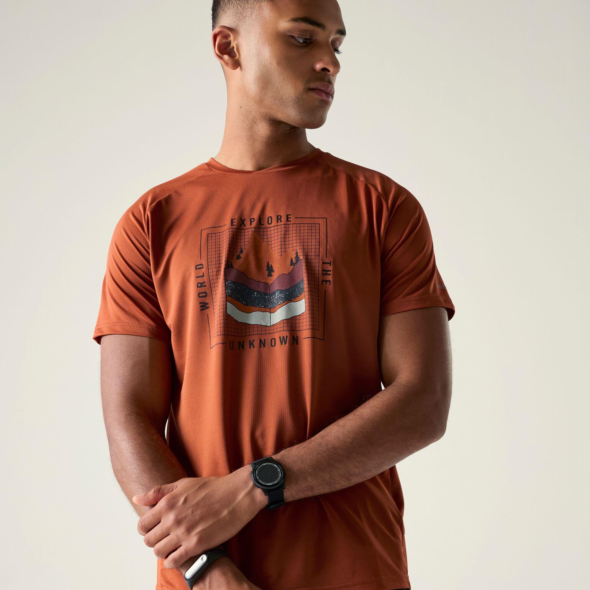 T-shirt graphique à manches courtes Tech II pour homme 5/7