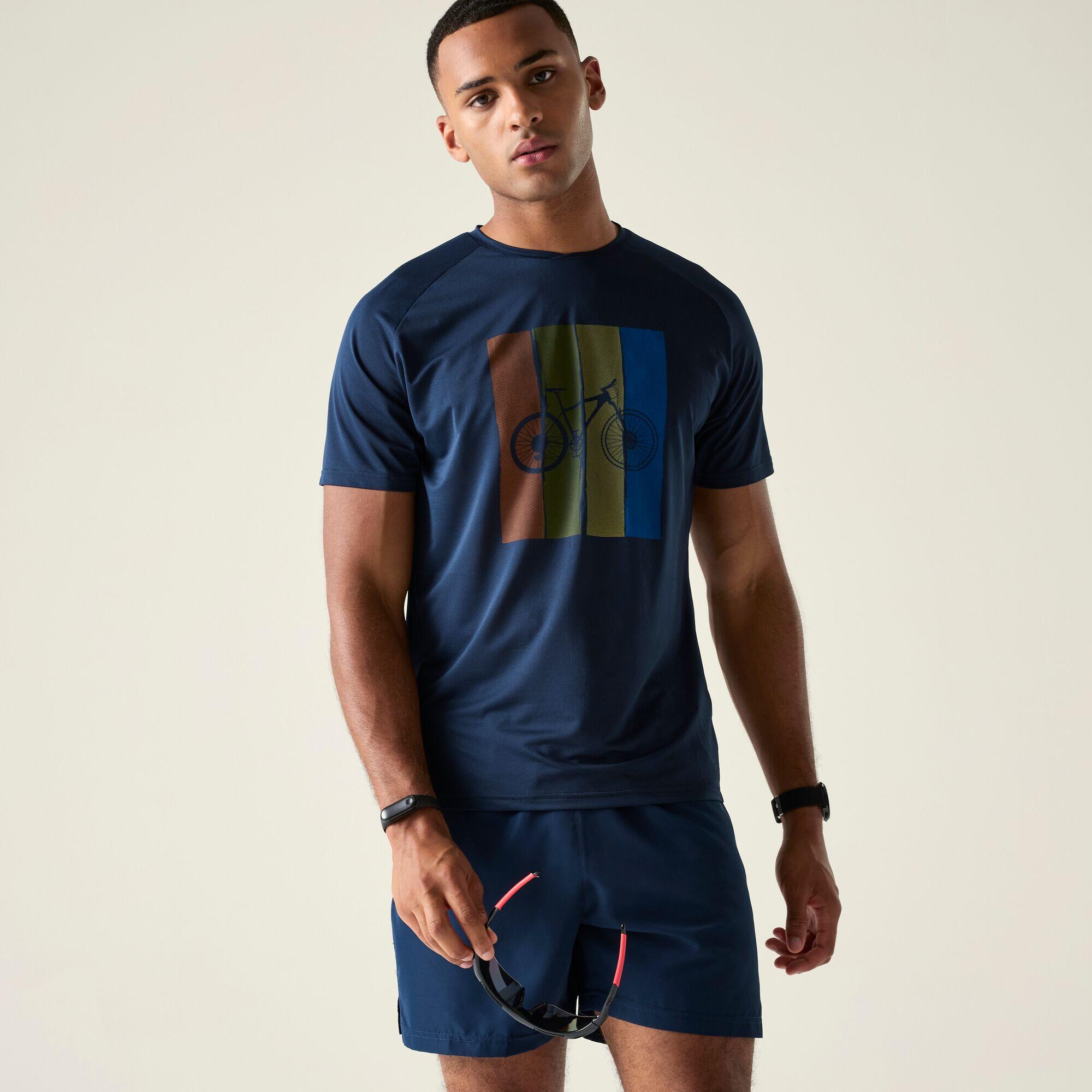 T-shirt graphique à manches courtes Tech II pour homme 4/7