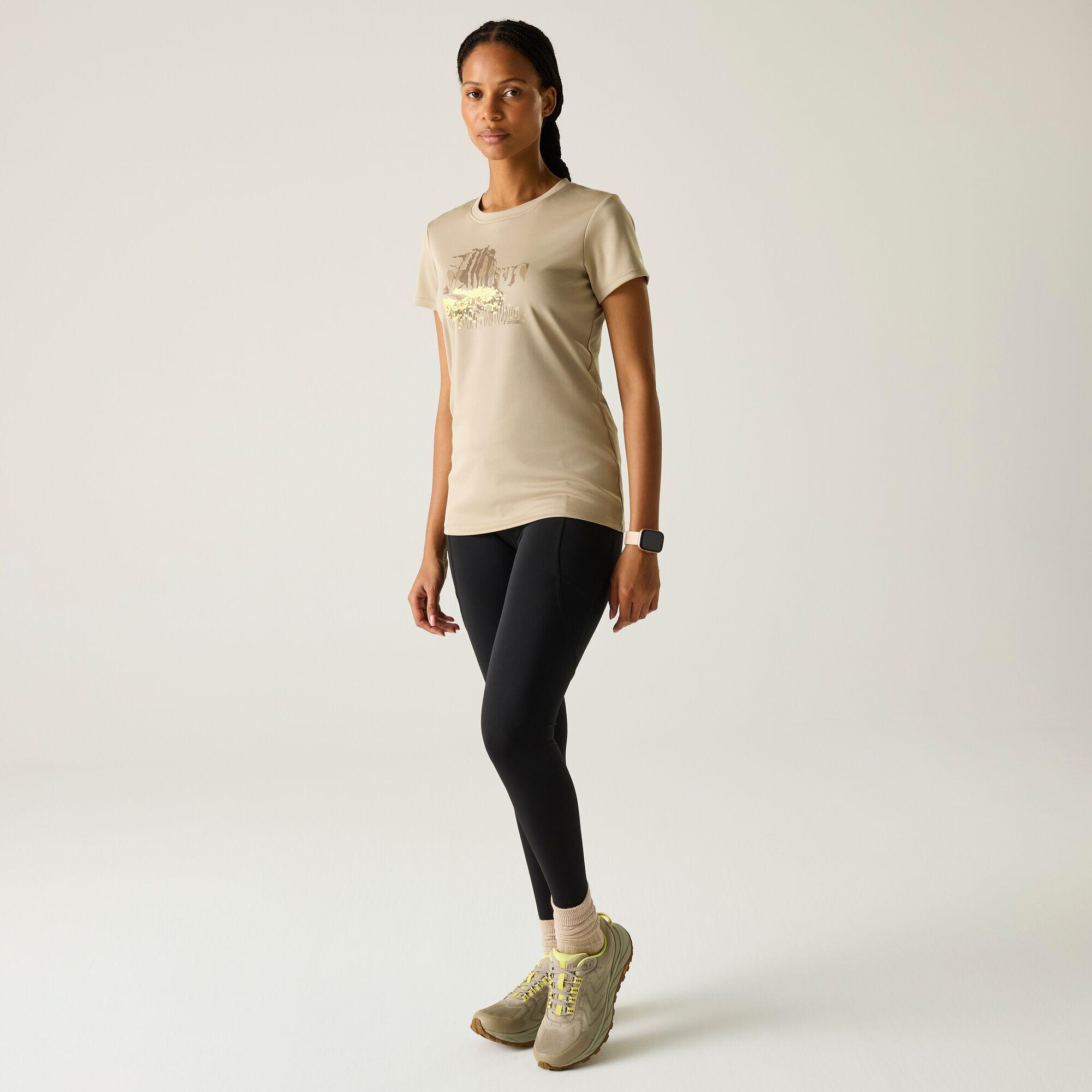 Damen Fingal Kurzarm-T-Shirt mit Grafik 3/7