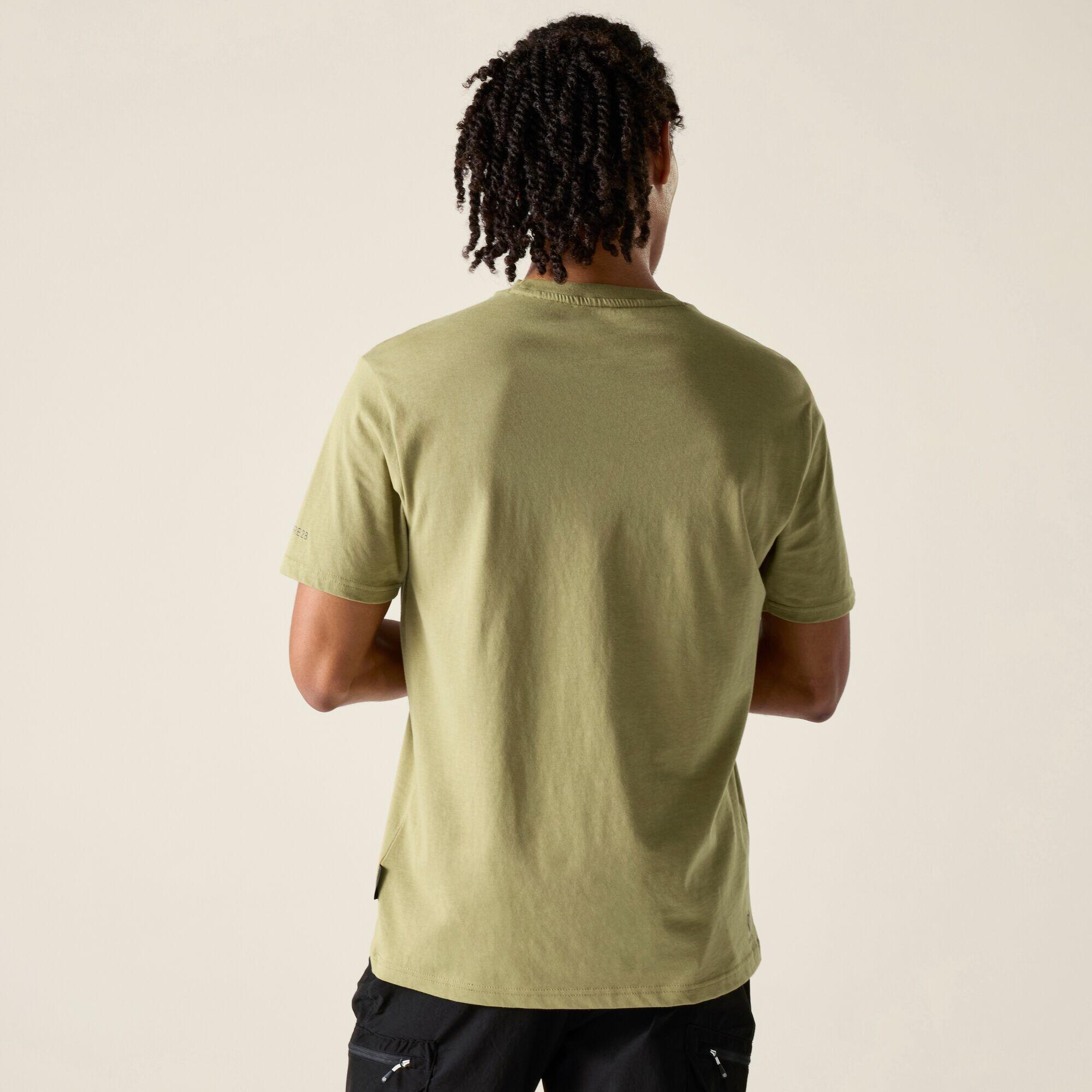 T-shirt graphique à manches courtes Movement III pour homme 2/7