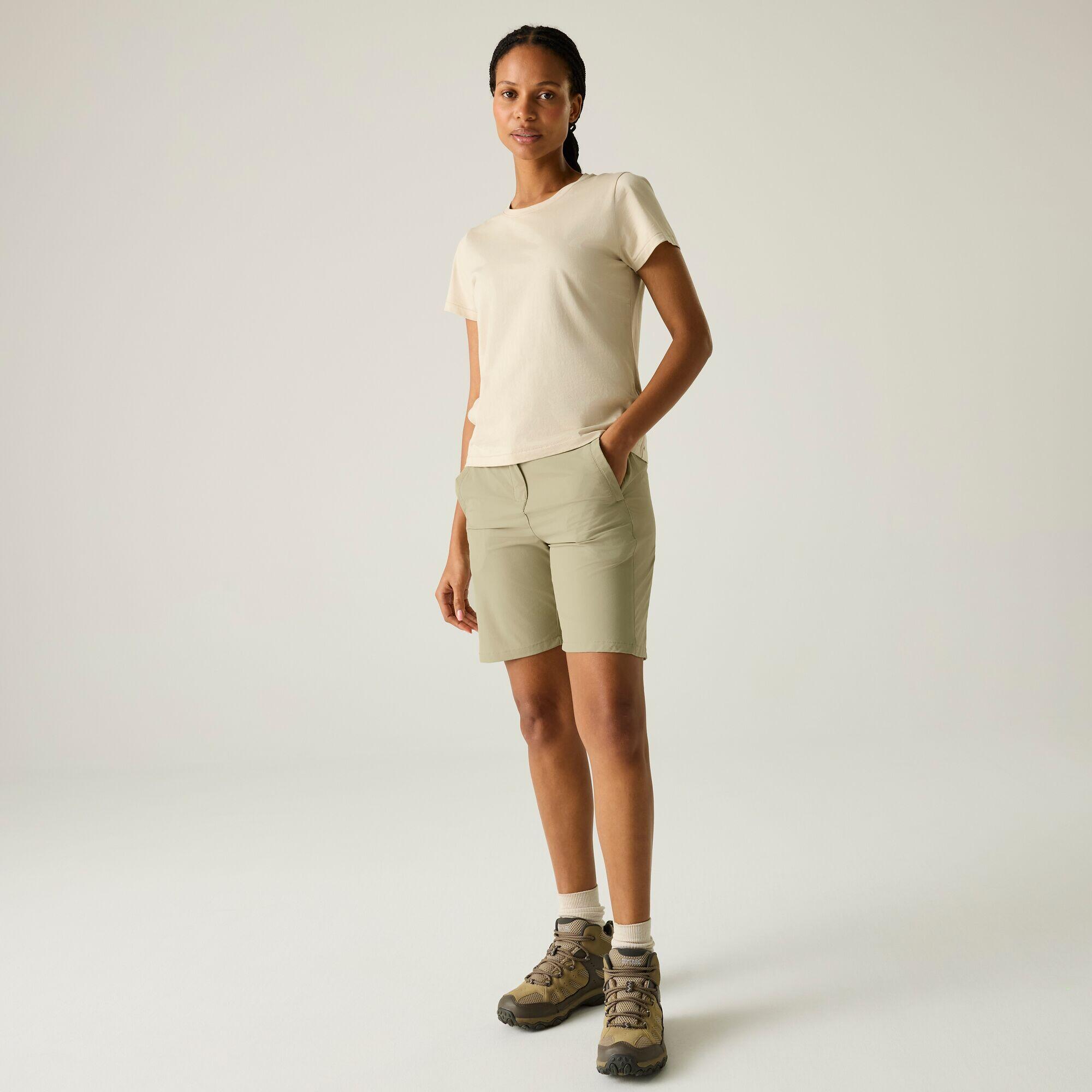 Pantaloncini leggeri da viaggio da donna II 3/7