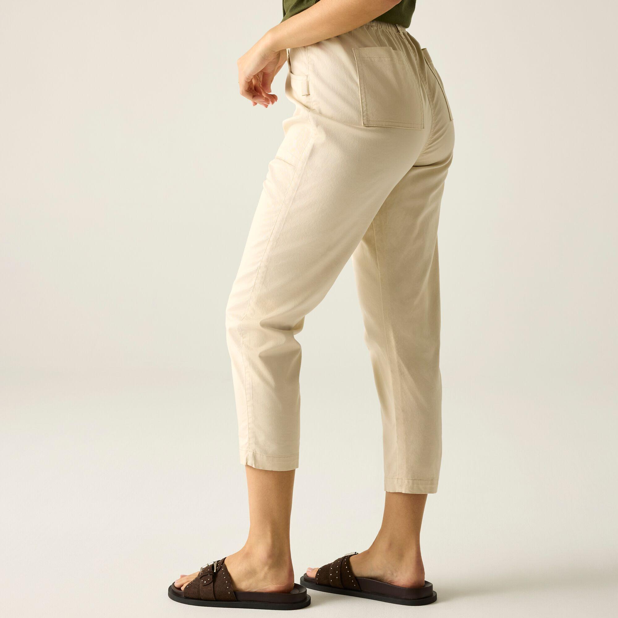 Pantalones capri Shorebella para mujer 2/7