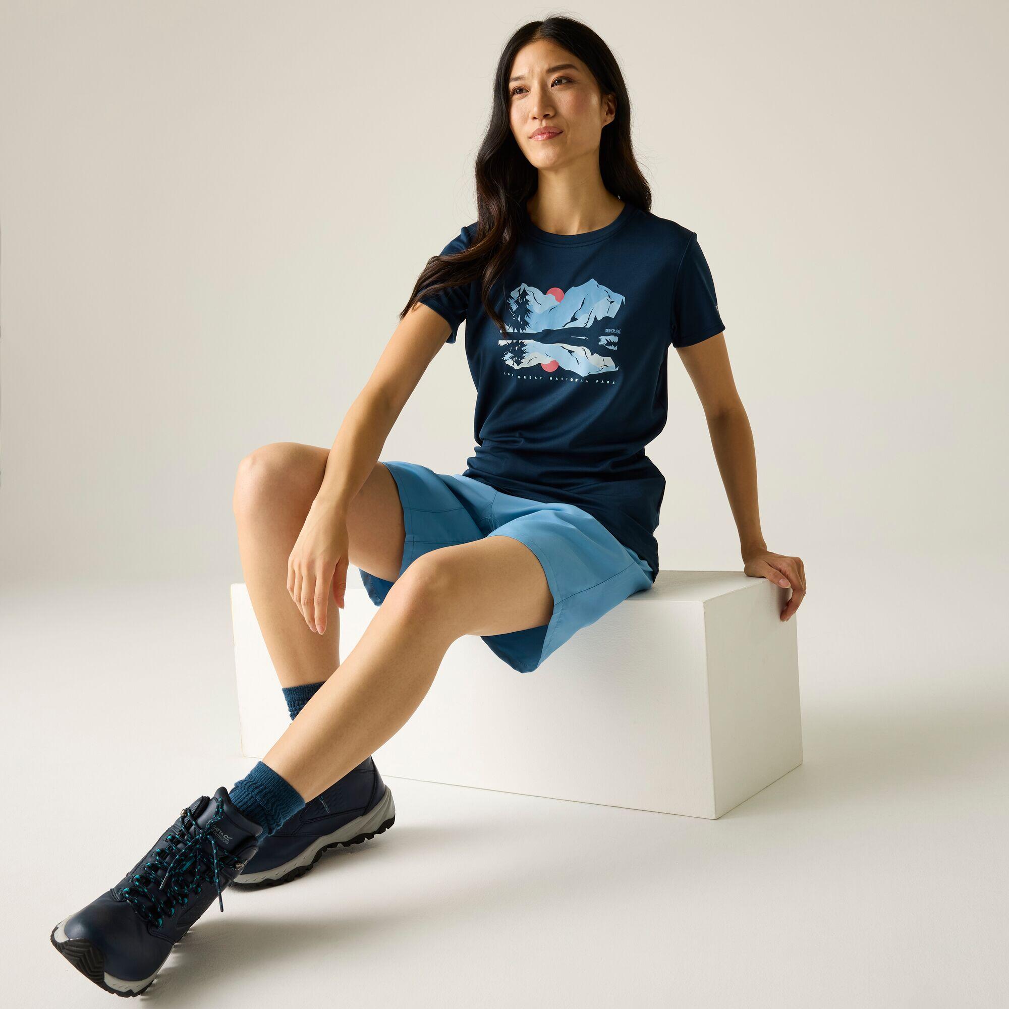 Damen Fingal Kurzarm-T-Shirt mit Grafik 3/7
