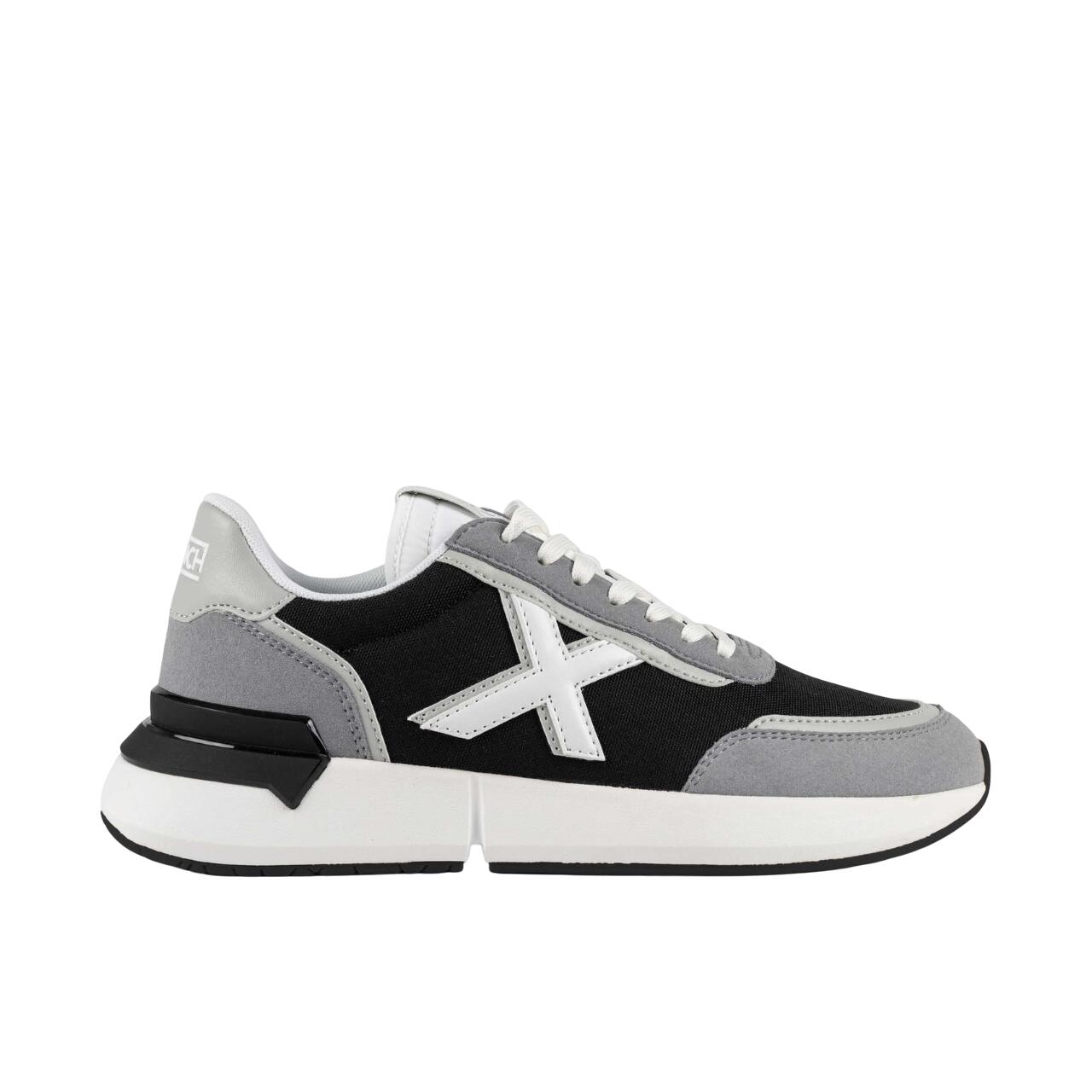 Zapatillas hombre Munich Versus 6/6