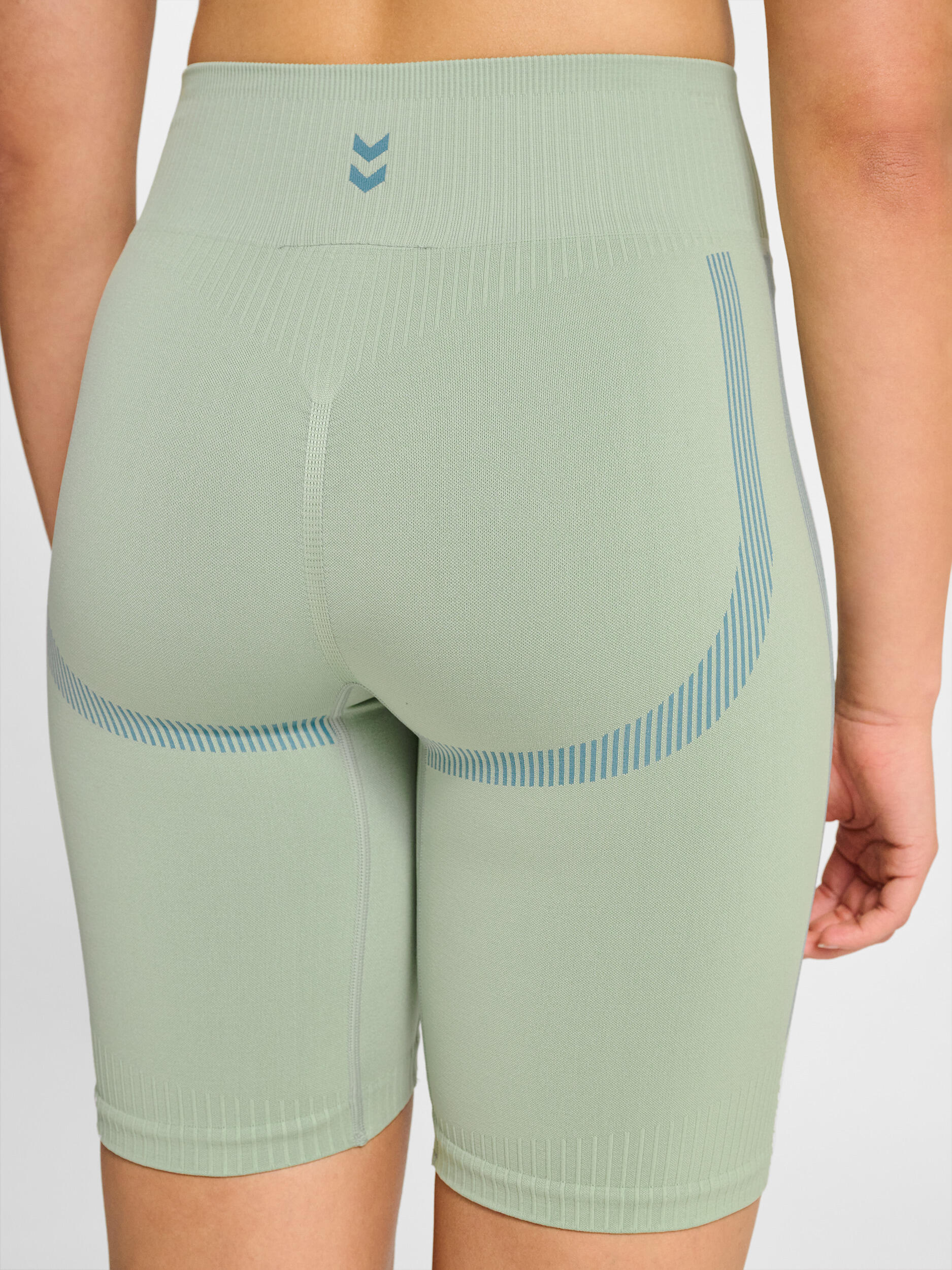 Kurze Hose Hmlhiit Damen 4/7