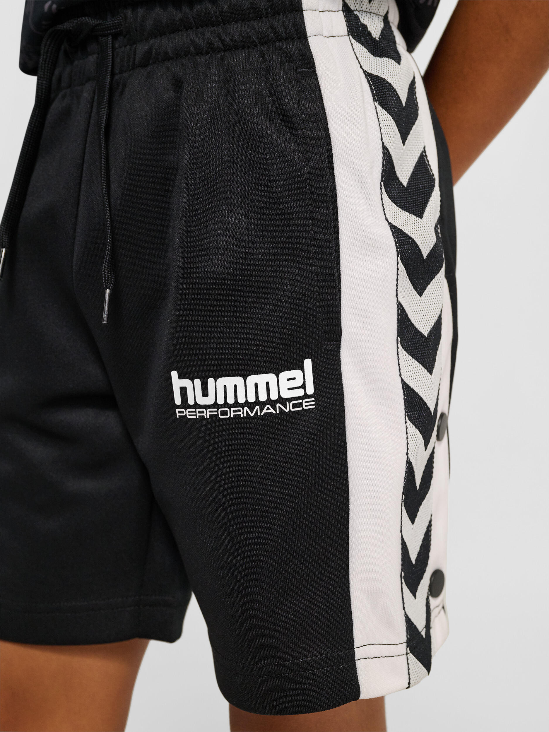 Enfiler Short Hmljr Chevron Enfant 4/7