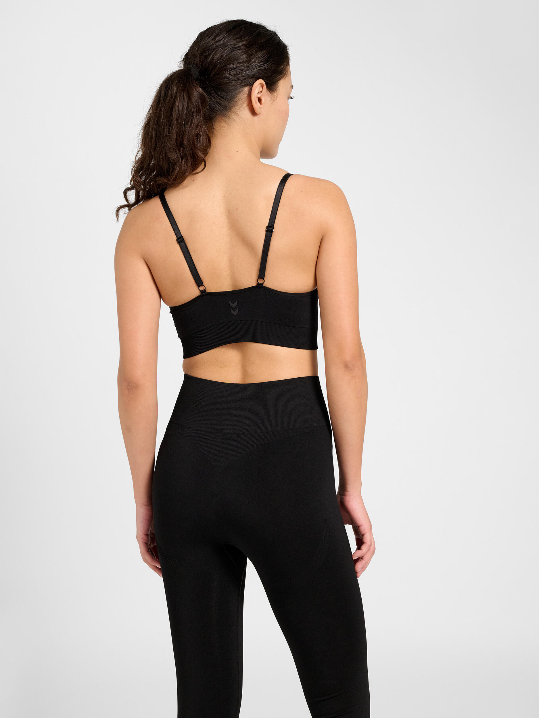 Enfiler Top Hmlflow Entraînement Femme 2/7
