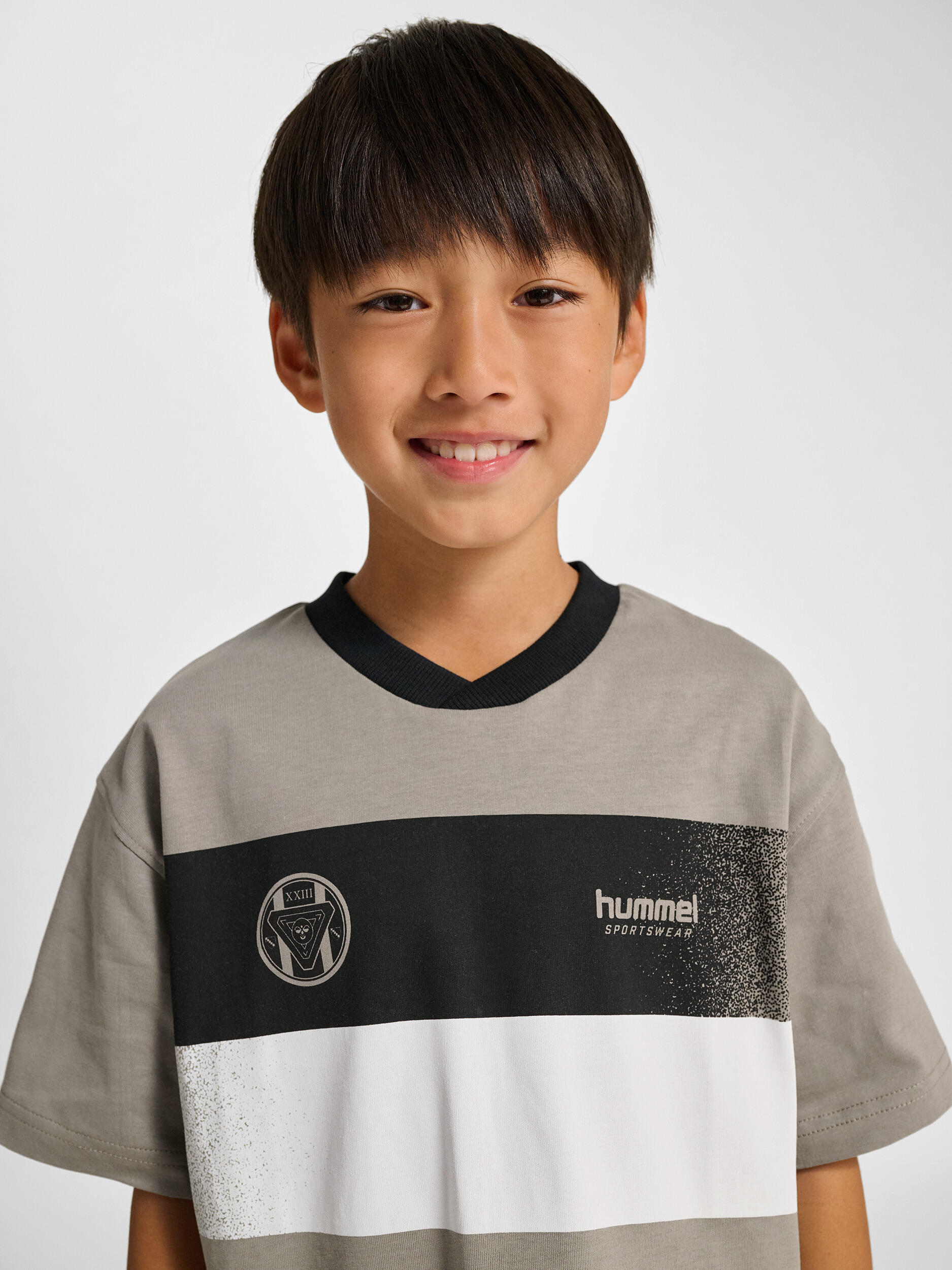T-shirt per bambini Hummel Change 4/7