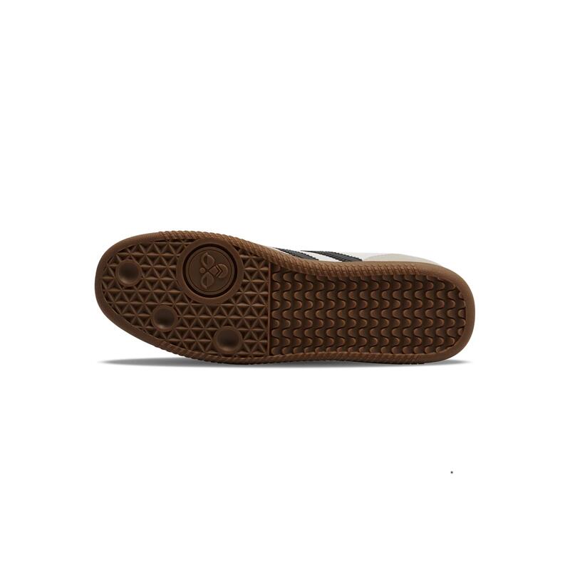 Baskets Hummel COE25
