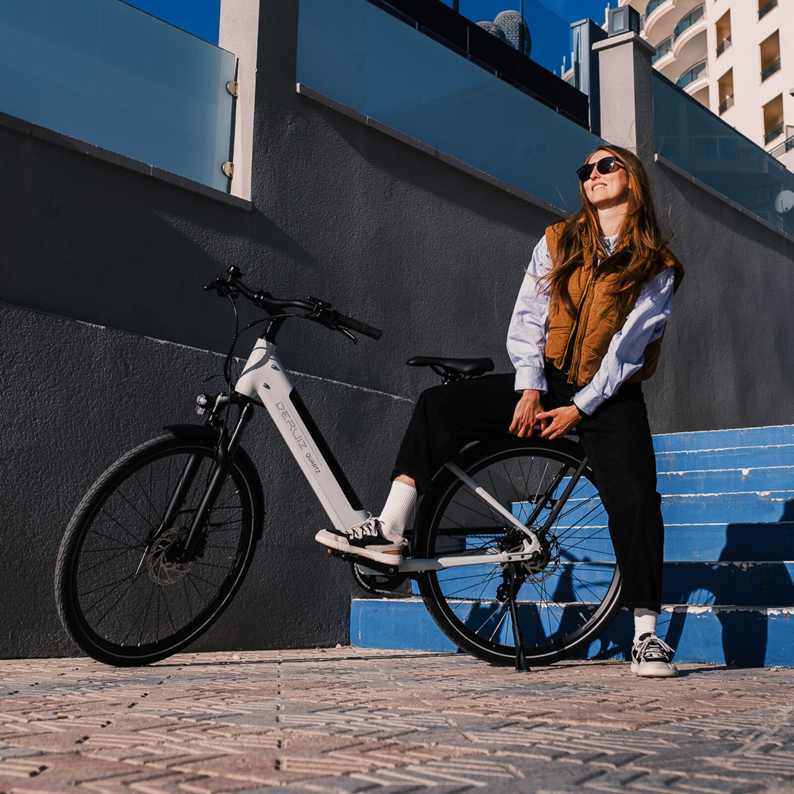 Quartz Bicicleta Eléctrica 28" 250W Sensor de Par Batería 644Wh Autonomía 161 km 6/13