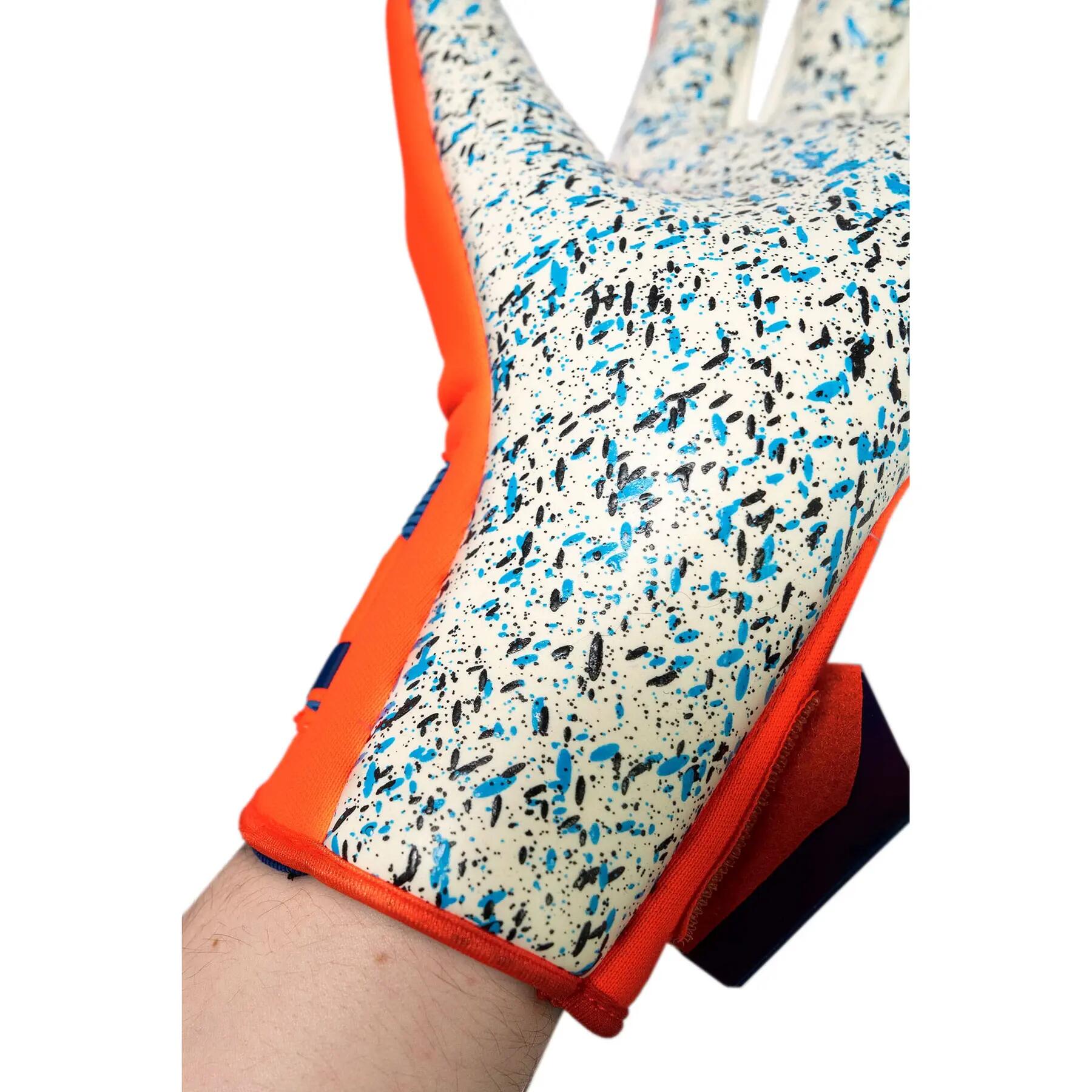 Gants de gardien Reusch Attrakt Freegel Fusion Unai Simon Coupe du Monde 2026 5/7