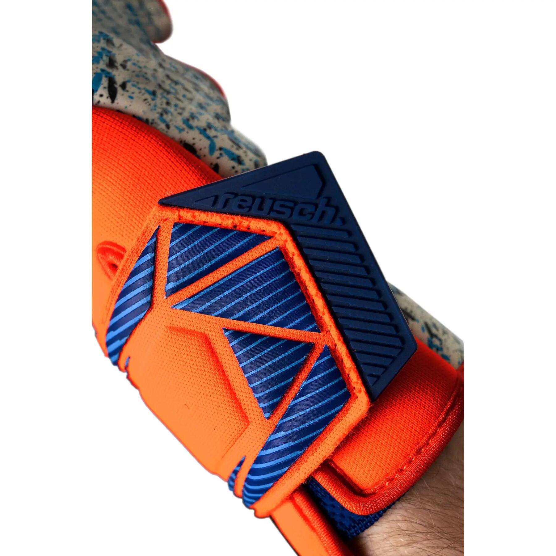 Gants de gardien Reusch Attrakt Freegel Fusion Unai Simon Coupe du Monde 2026 6/7