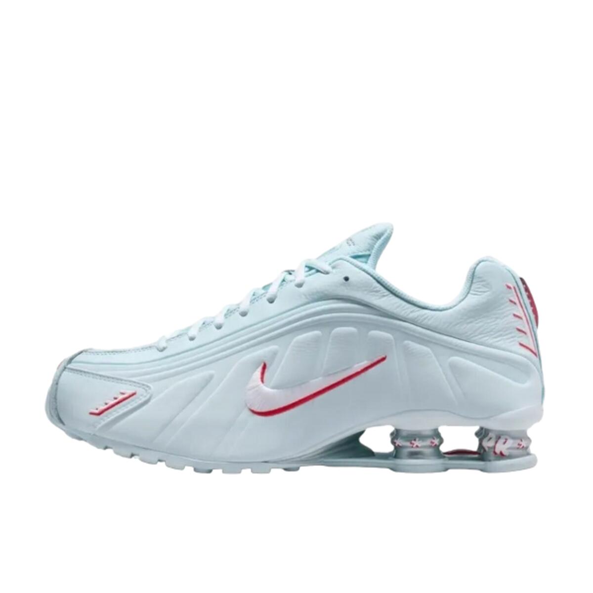 NIKE picture