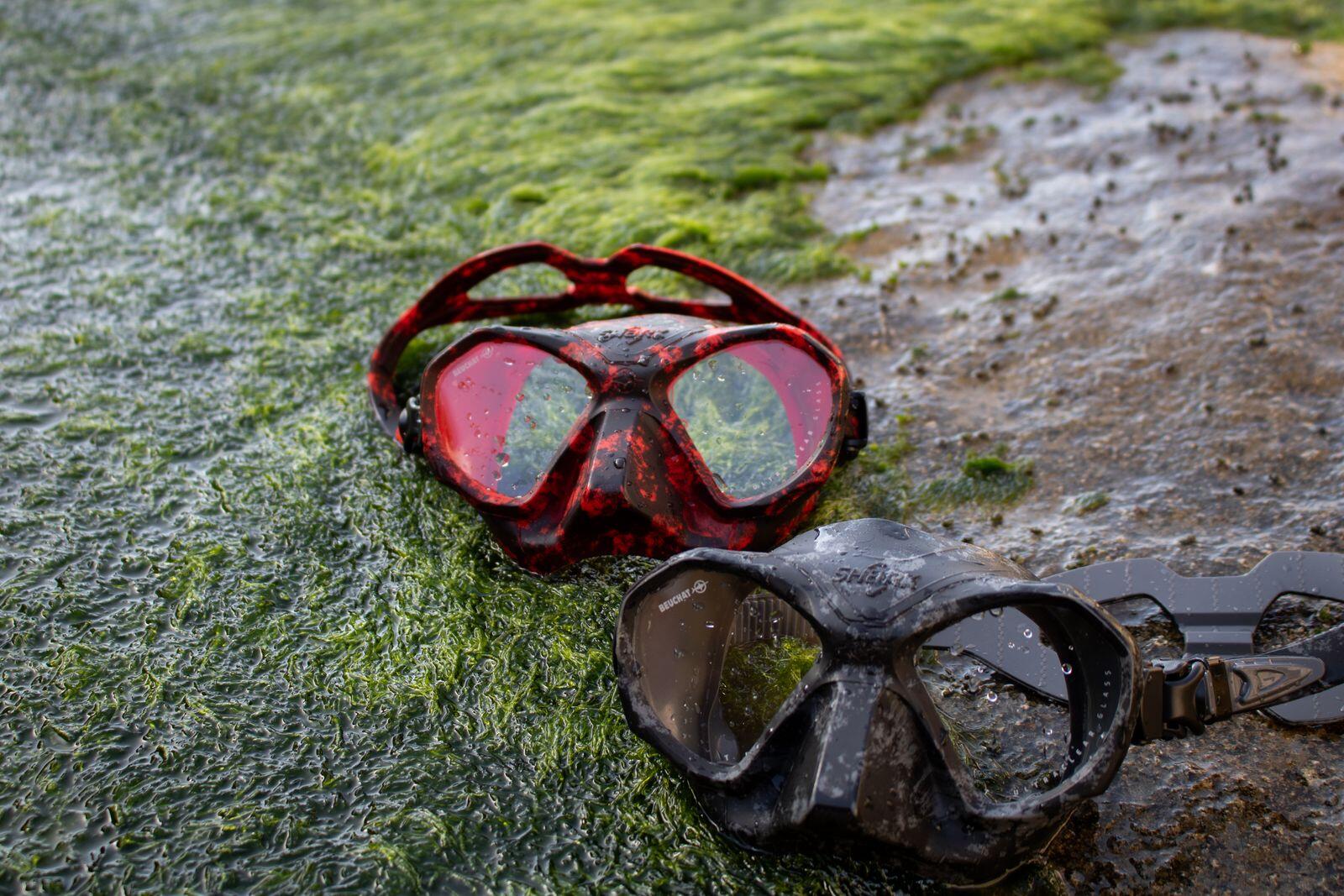 Masque de plongée Shark camo rouge Beuchat 5/6