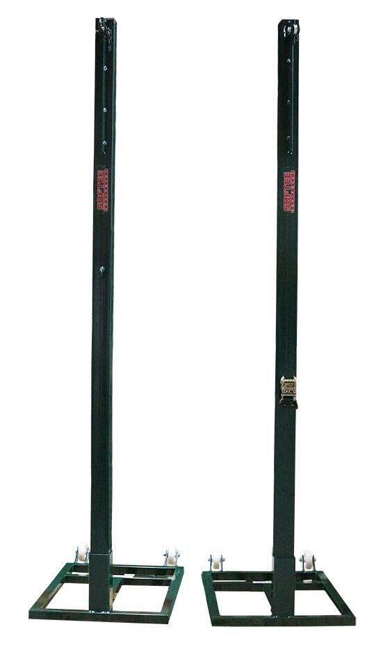 Metall-Volleyballpfosten 80x80 mm, mobile Basis. 1/1