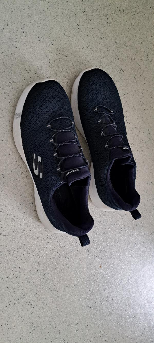 SKECHERS picture