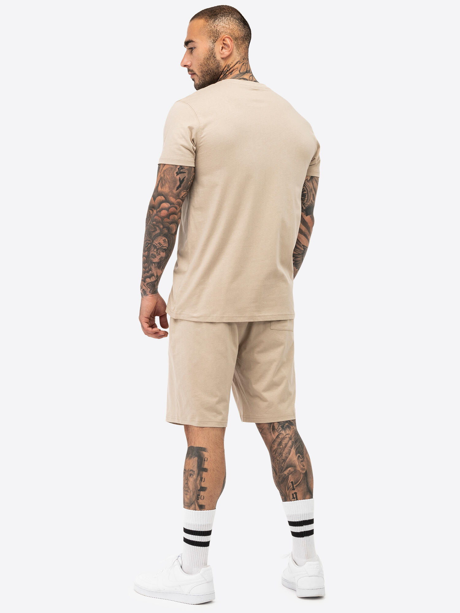 Conjunto de t-shirt e calções Lonsdale Moy 4/5