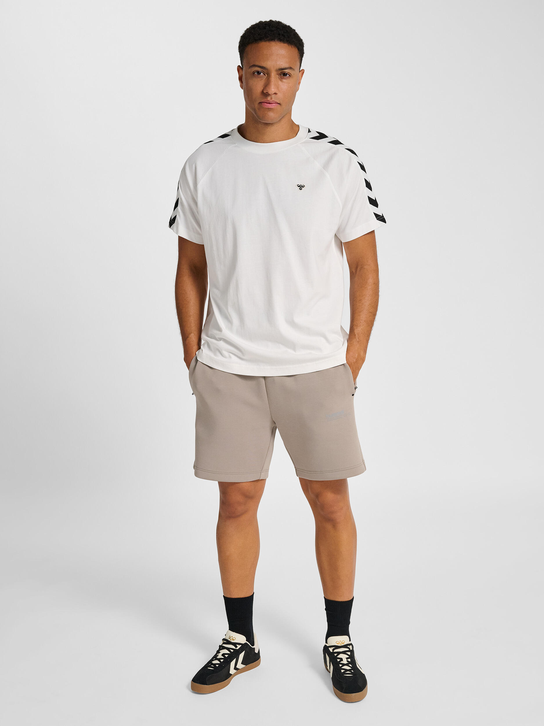 Enfiler T-Shirt Hmlarchive Mode De Vie Adulte 3/7