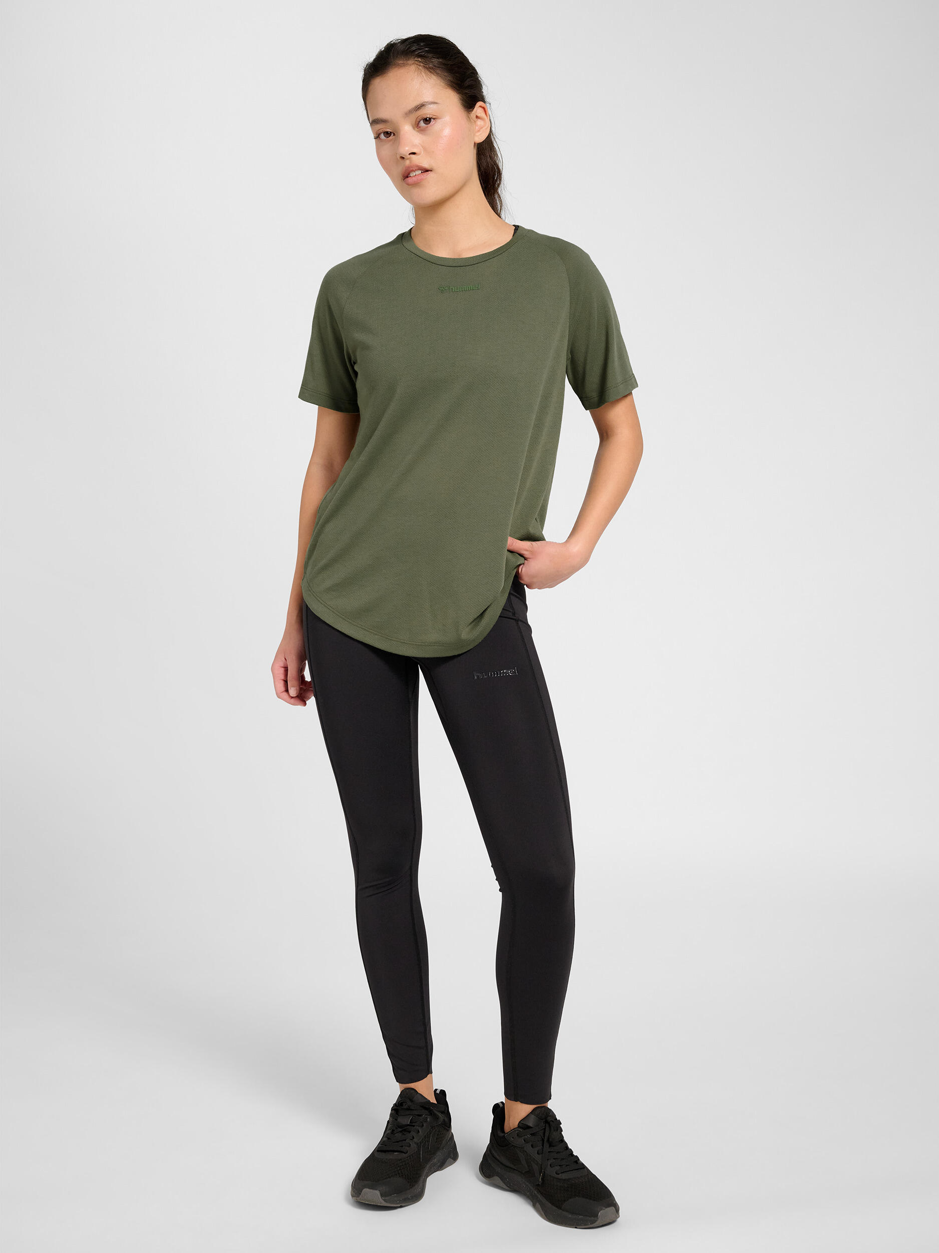 Camiseta Hmlmt Vanja Entrenamiento Mujer 3/7