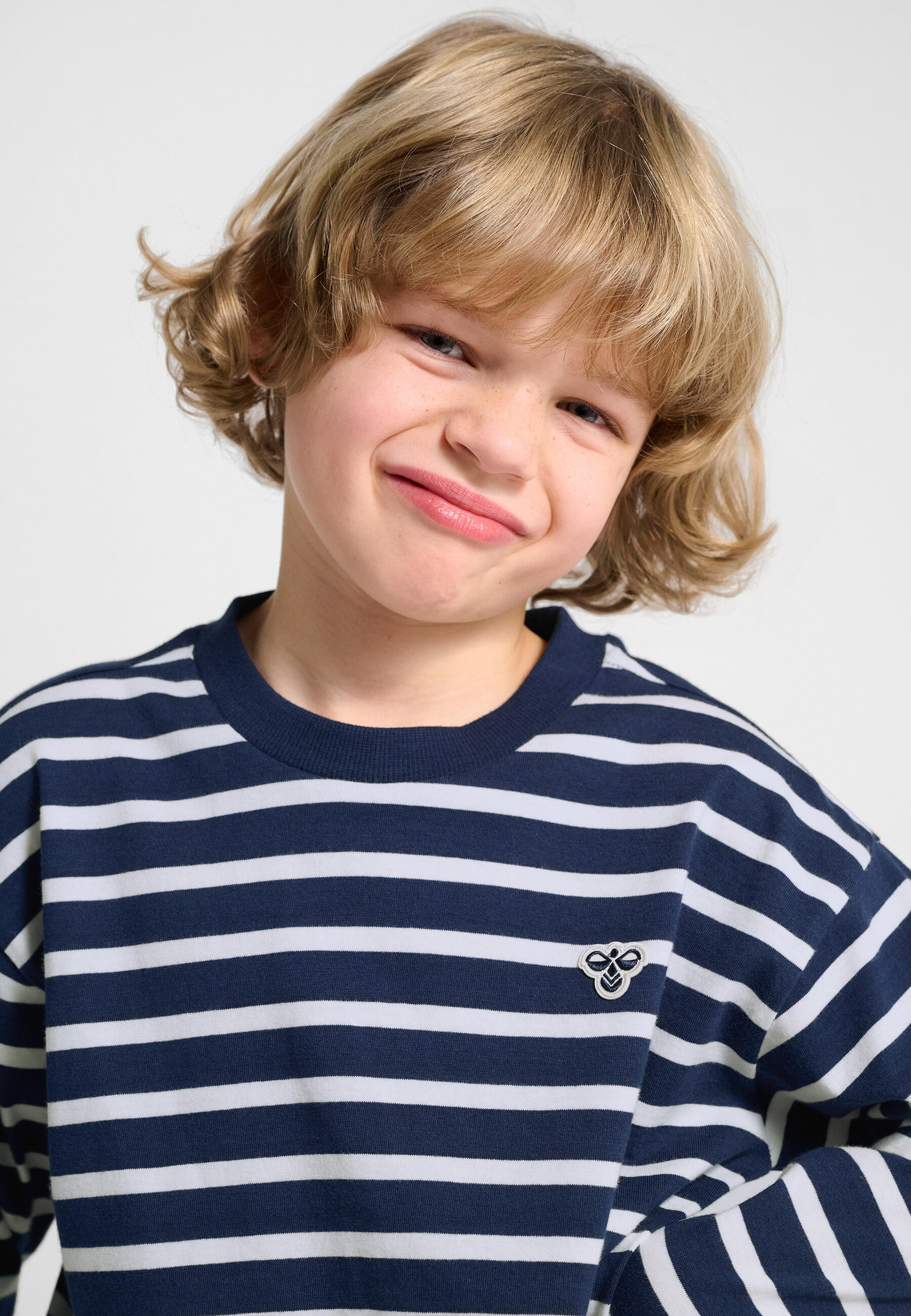 Camiseta Hmljr Loose Los Niños Unisex 4/7