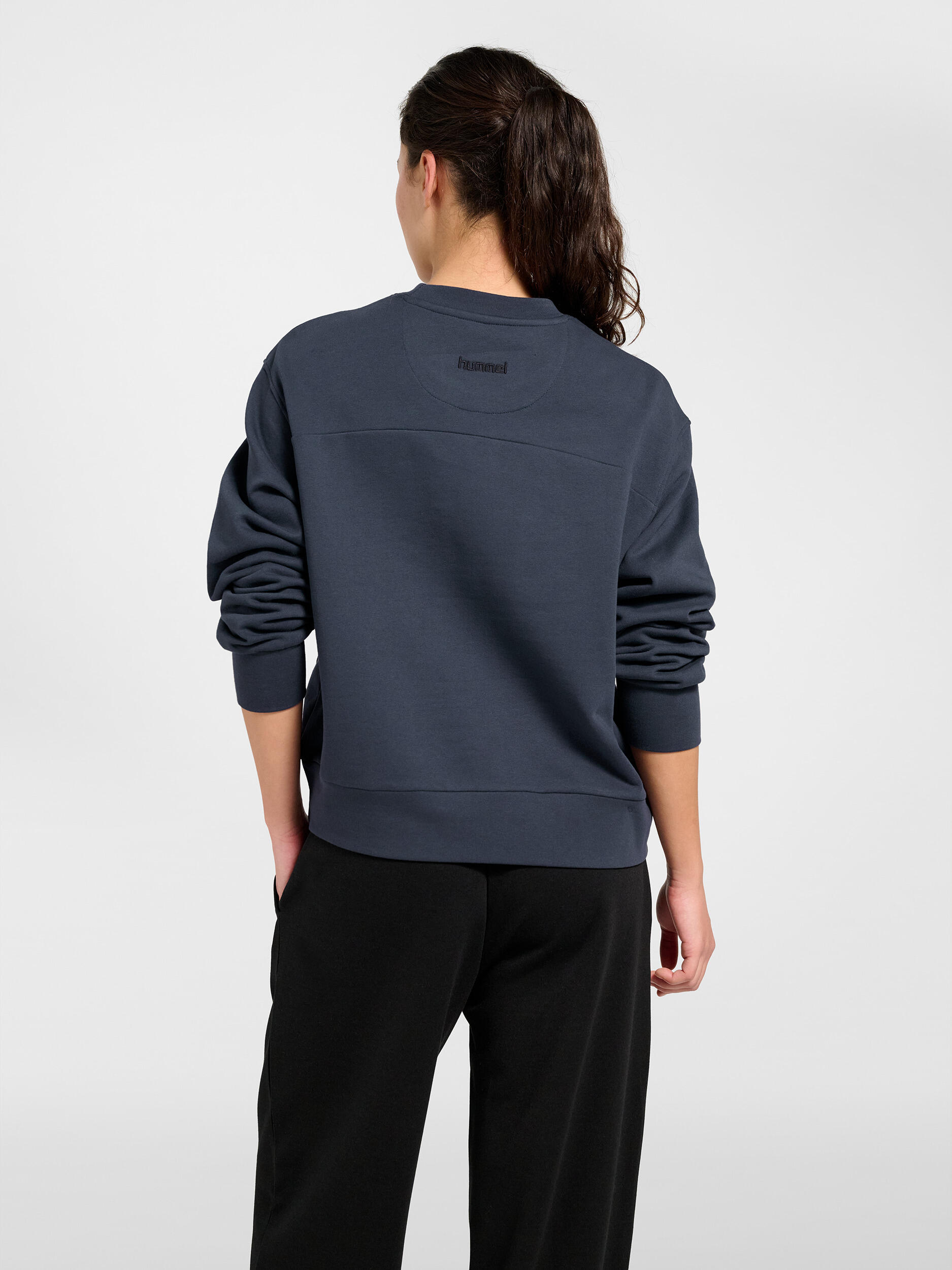 Enfiler Sweat-Shirt Hmlfoundation Entraînement Femme 2/7