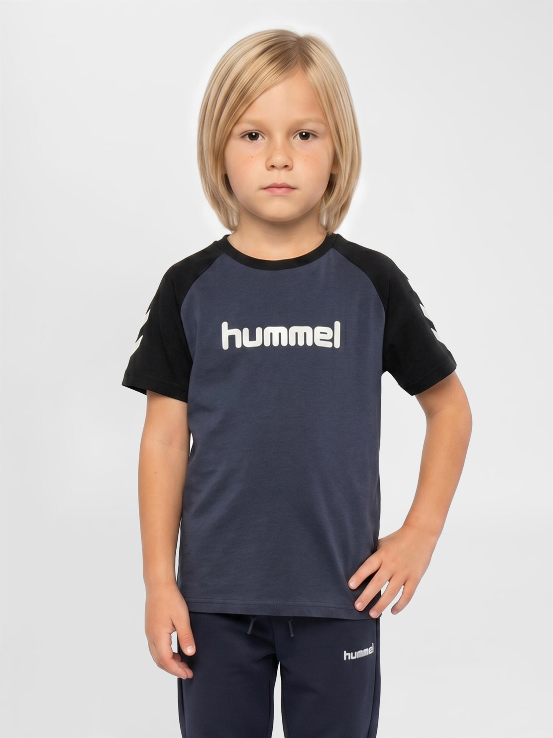 HUMMEL picture