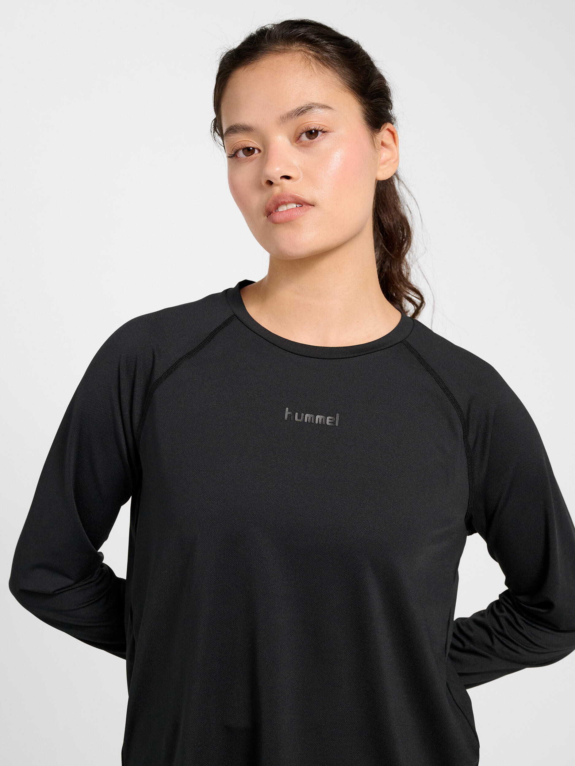 Enfiler T-Shirt Hmlvanja Entraînement Femme 4/7