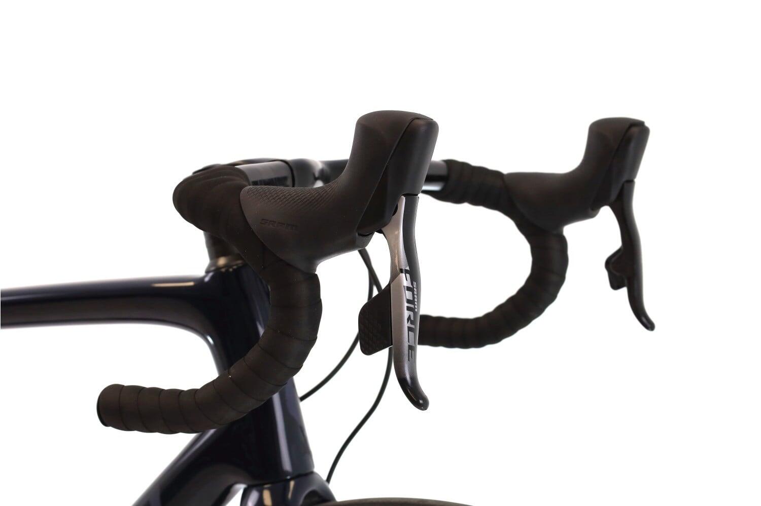 Vélo de route reconditionné ·  Tarmac SL6 Disc Pro AXS 12V · Très bon état 6/8