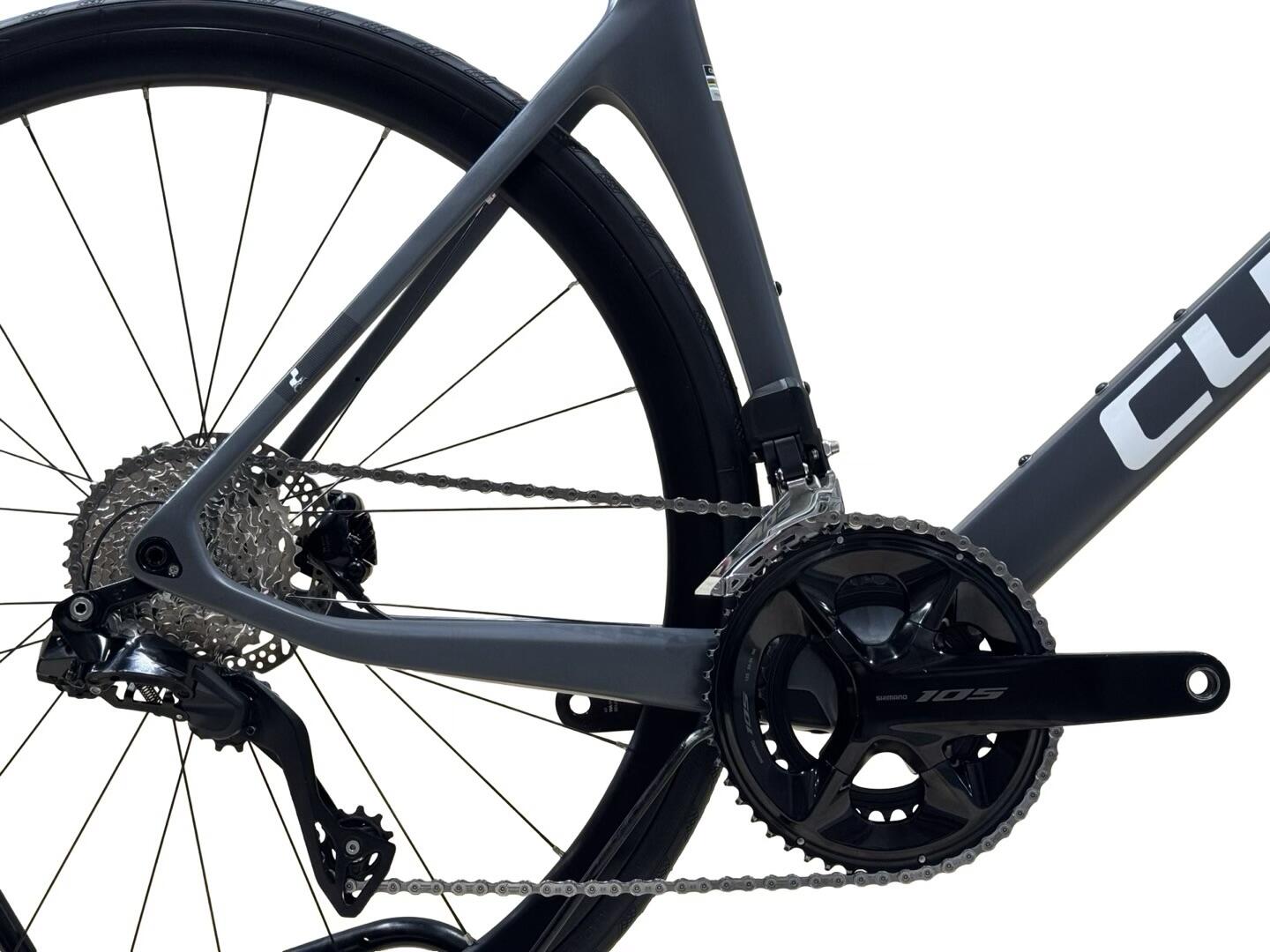 Segunda vida - Bicicleta de corrida Brand Model Gear - Como novo 5/7