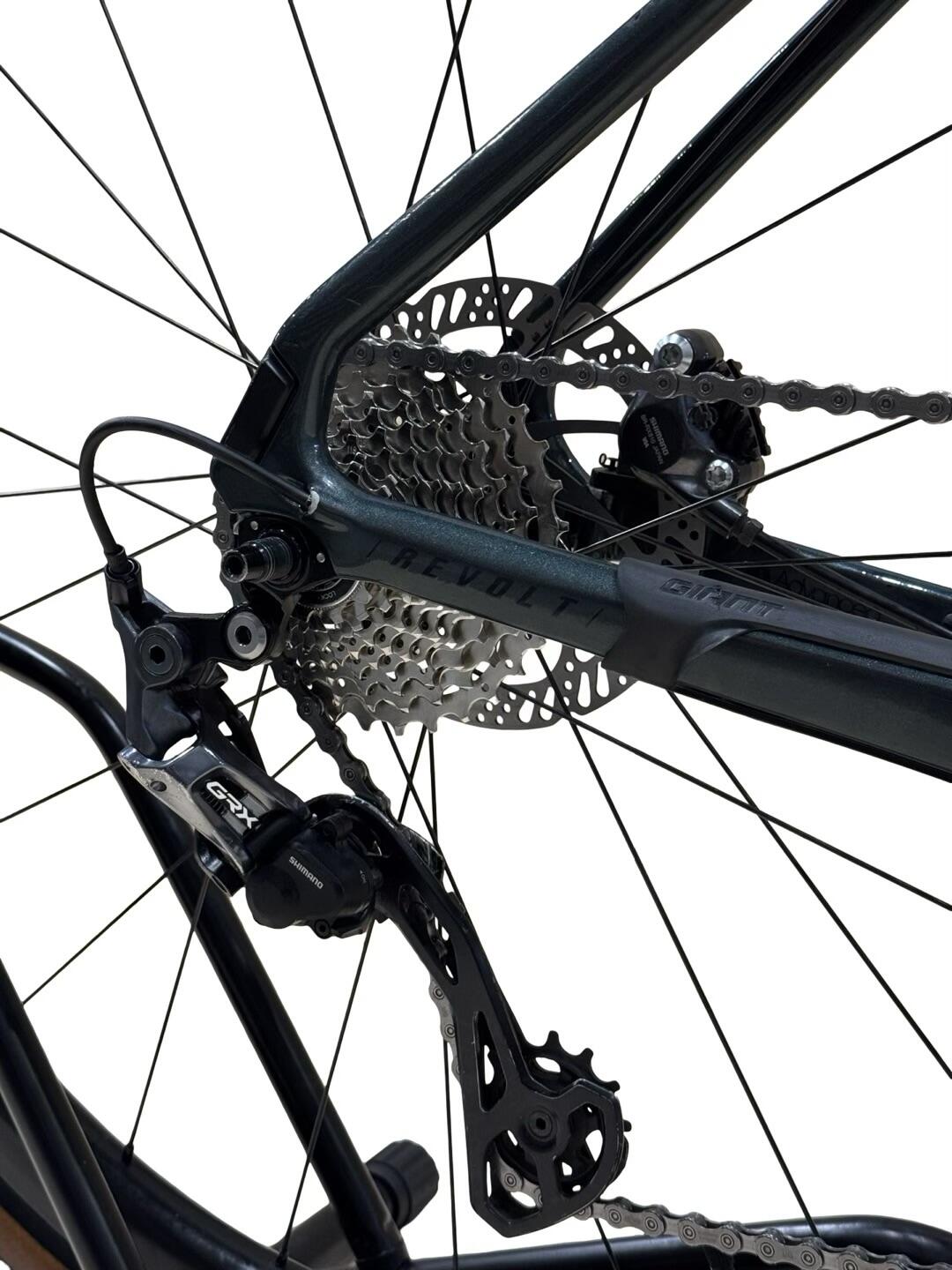 Reconditionné - Vélo de gravel Giant Revolt Advanced 0 Shimano GRX - comme neuf 6/7
