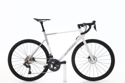 Tweedehands racefiets · revelator di2 11v · zeer goede toestand