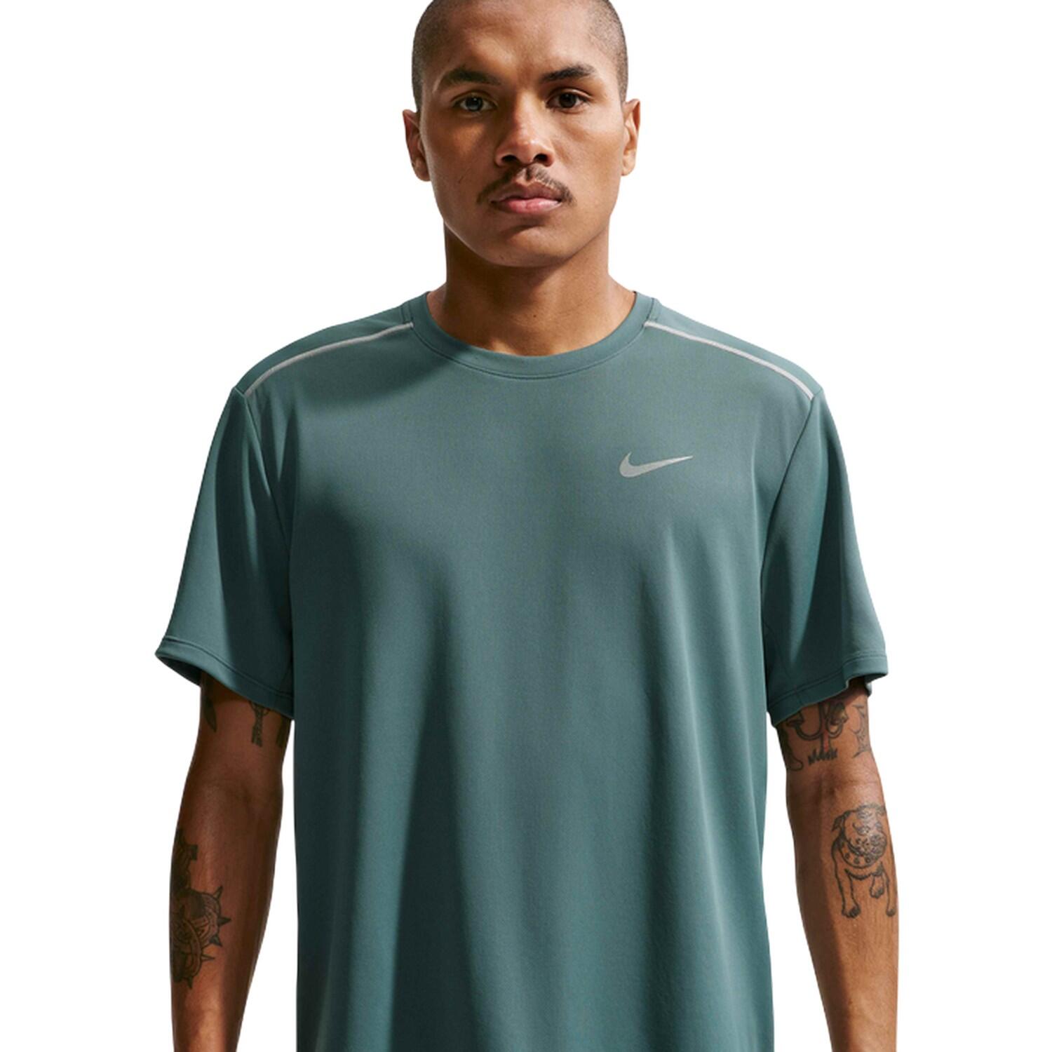 Nike Mens Miler Swoosh Reflective Detail T-Shirt
