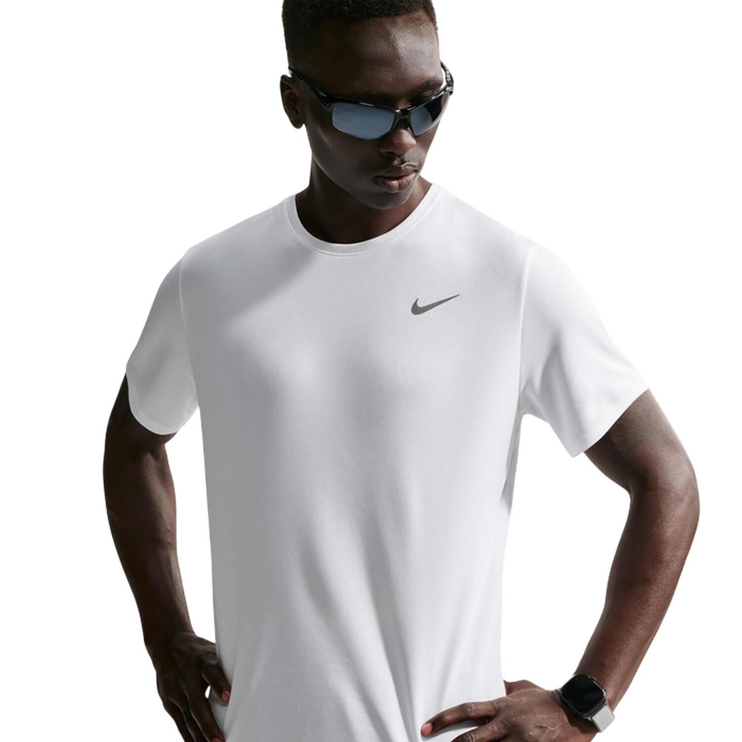 Nike Mens Miler Swoosh Reflective Detail T-Shirt