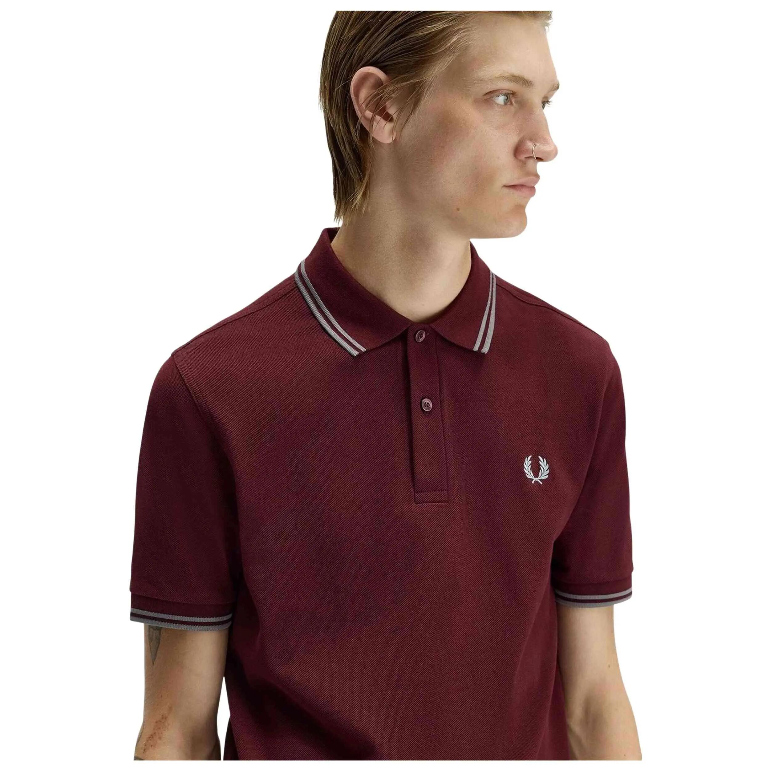 Polo Fred Perry modelo M3600 para homem 2/3